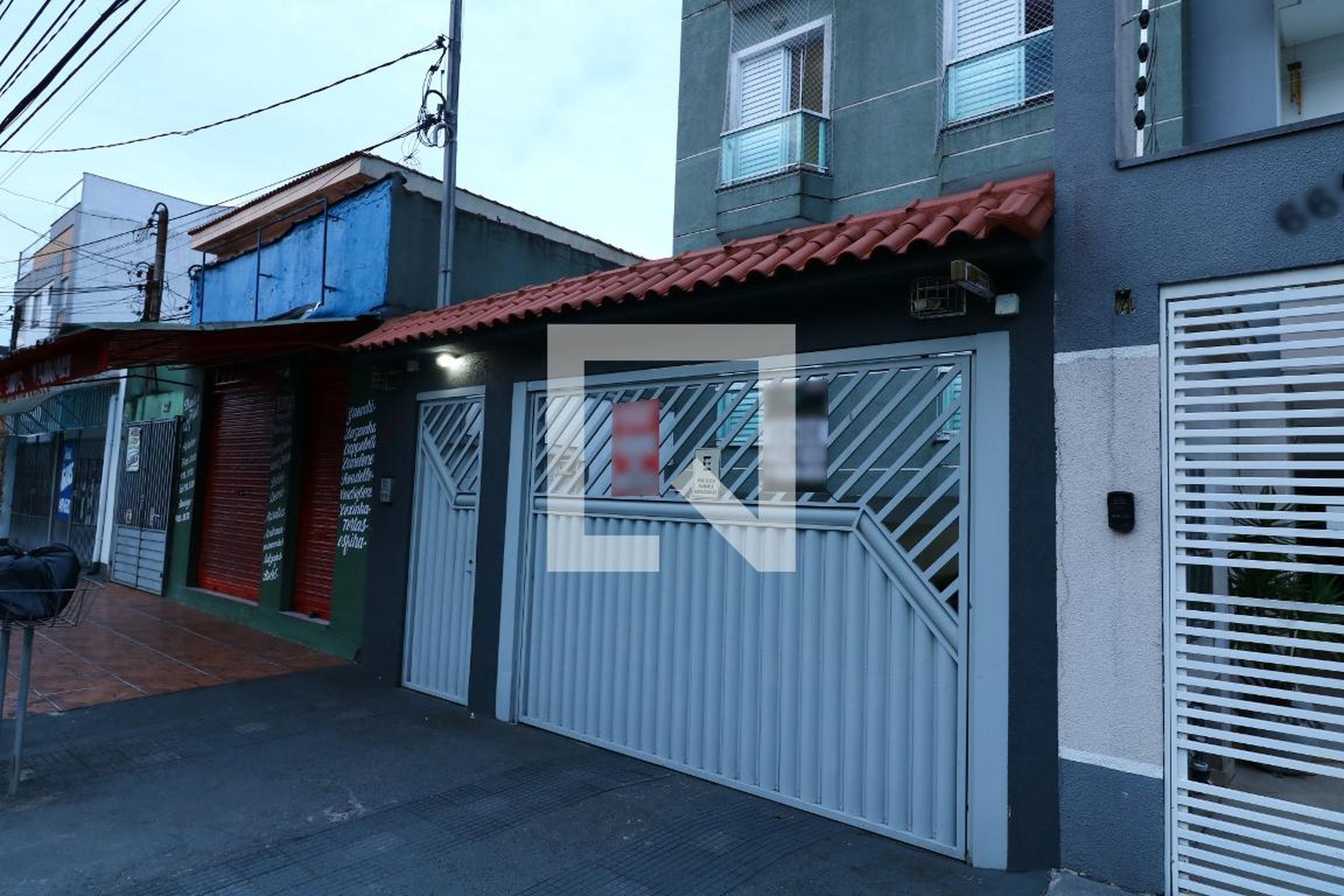 Fachada Condomínio em Avenida Andrade Neves, 659