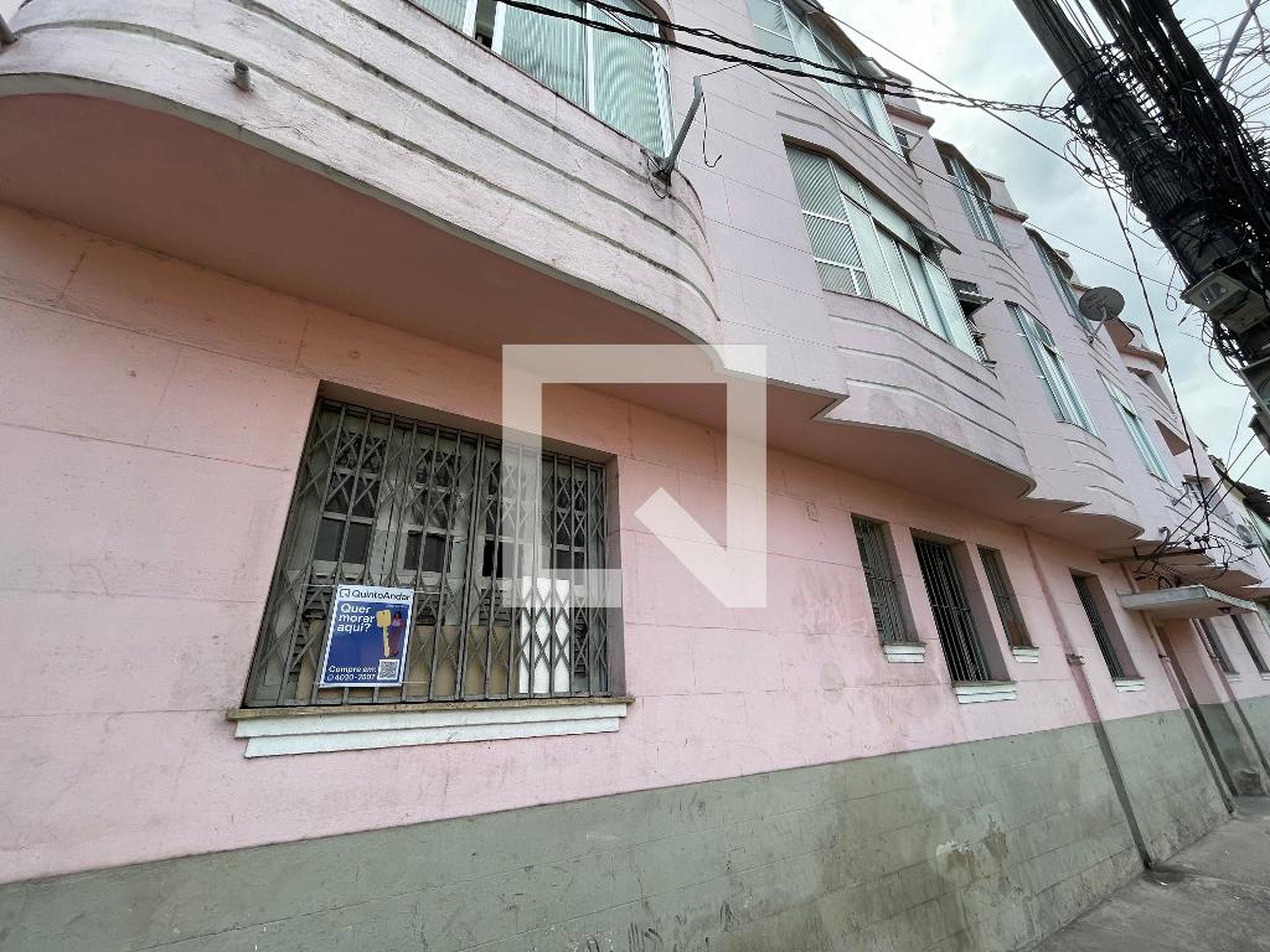 Fachada Condomínio em Rua Carmo Neto, 224