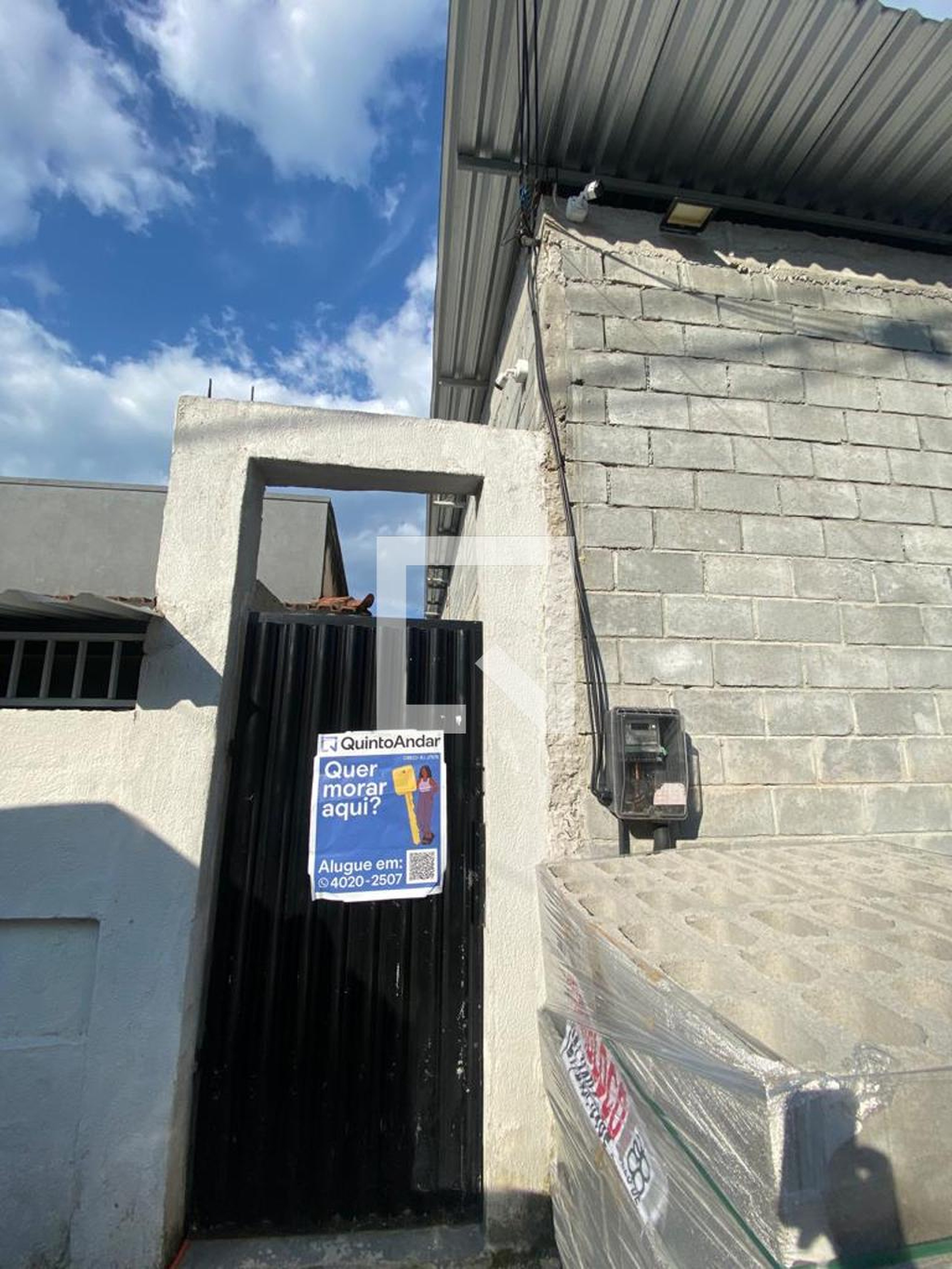 Fachada Condomínio em Rua B, 5