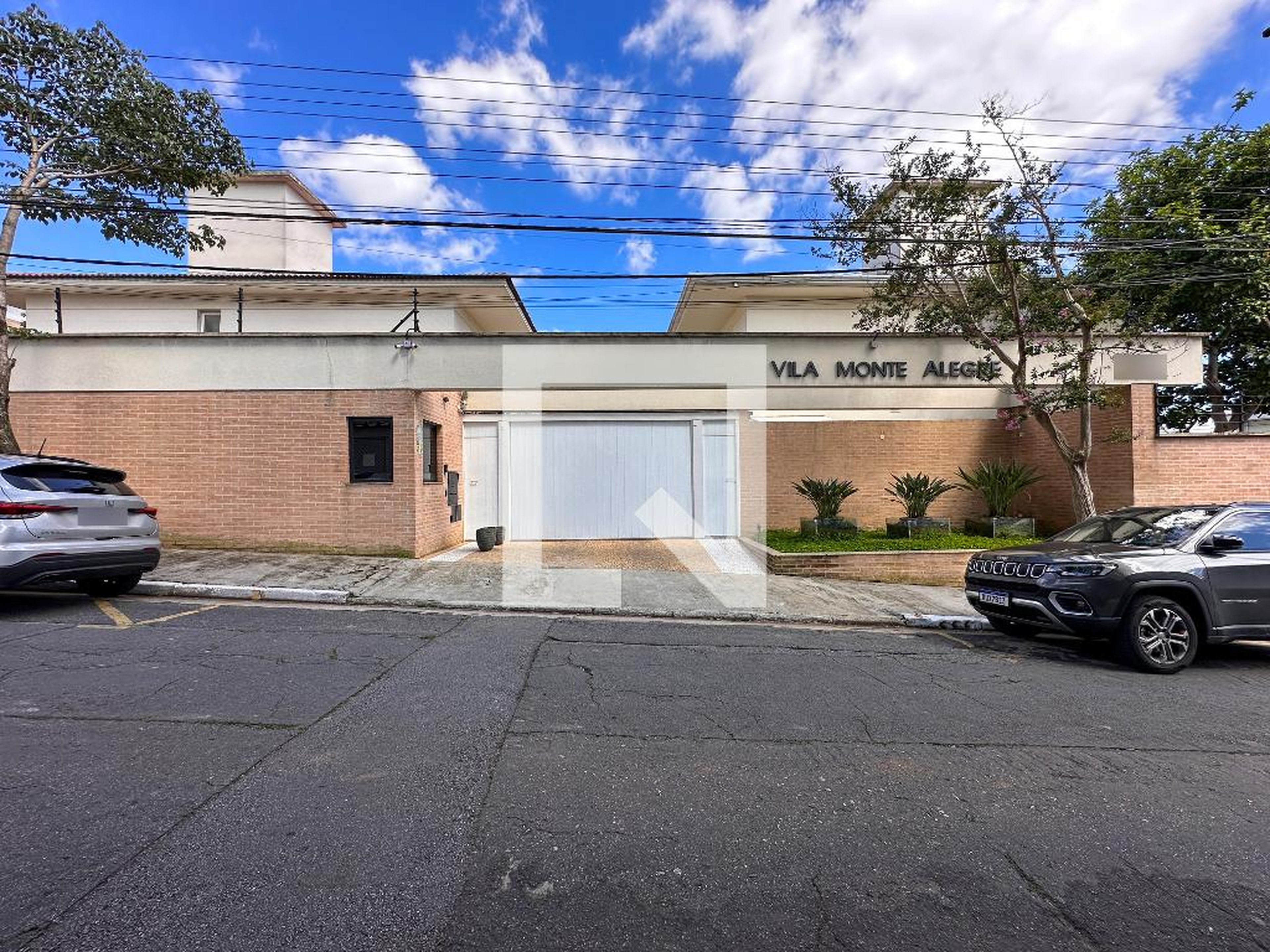 Fachada Condomínio em Rua Marcondésia, 260