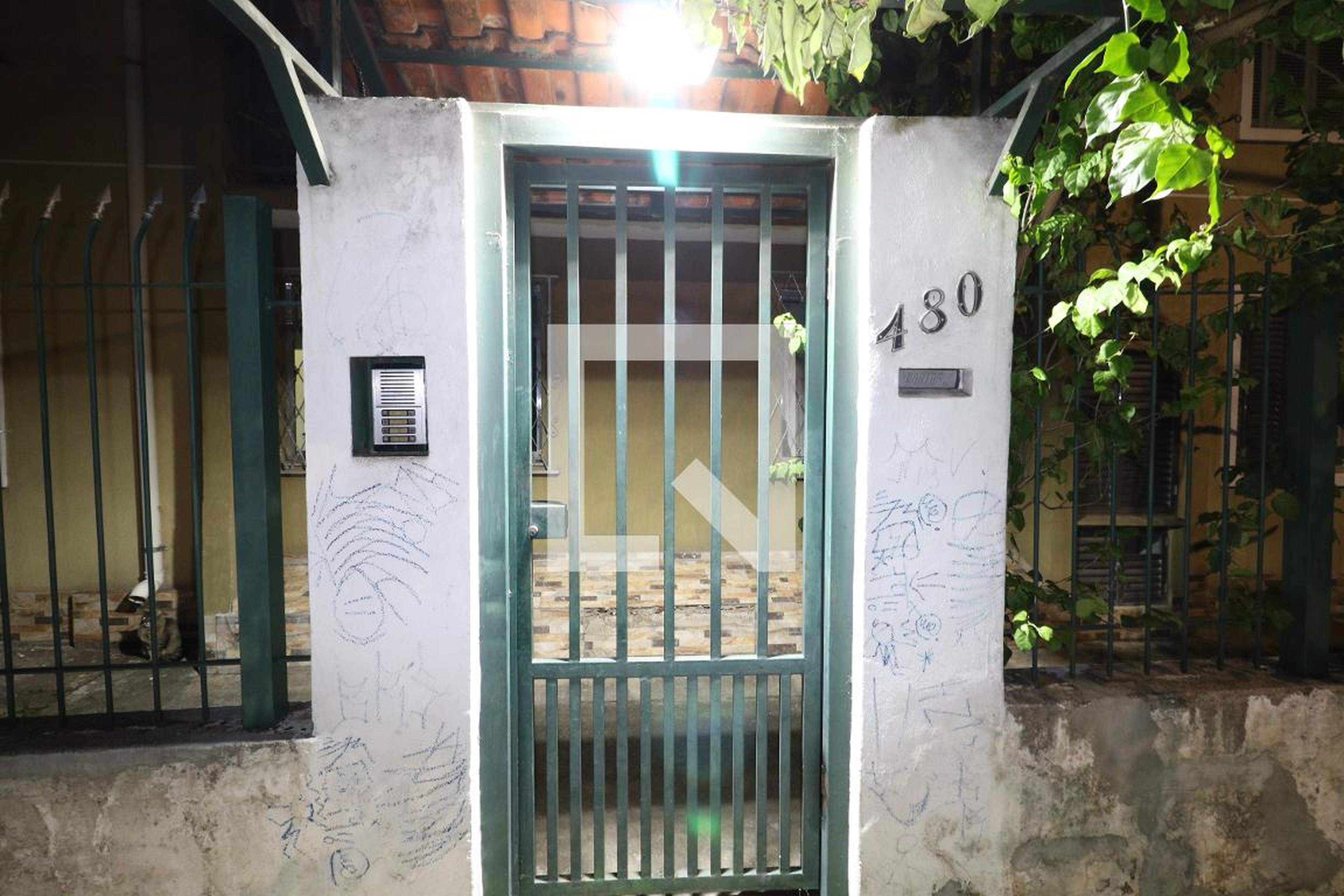 Fachada Condomínio em Avenida Professora Virgília Rodrigues Alves de Carvalho Pinto, 480
