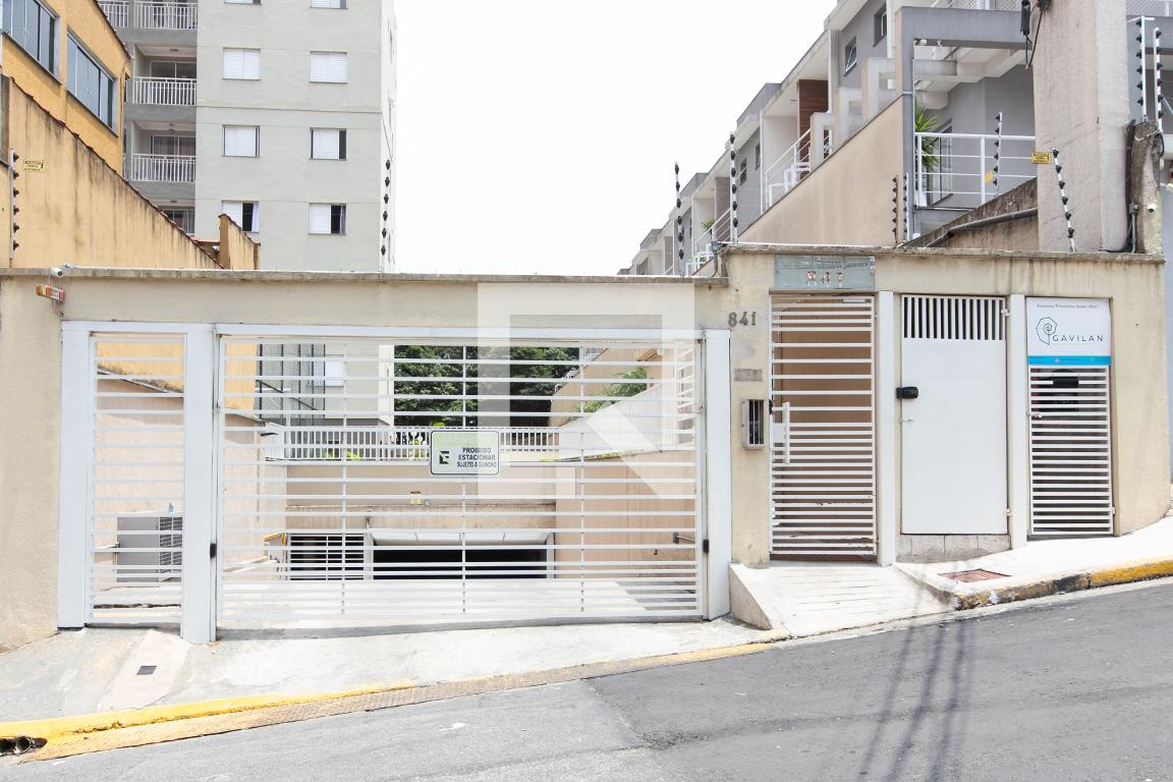 Fachada do Condomínio Condomínio Baixada Santista I