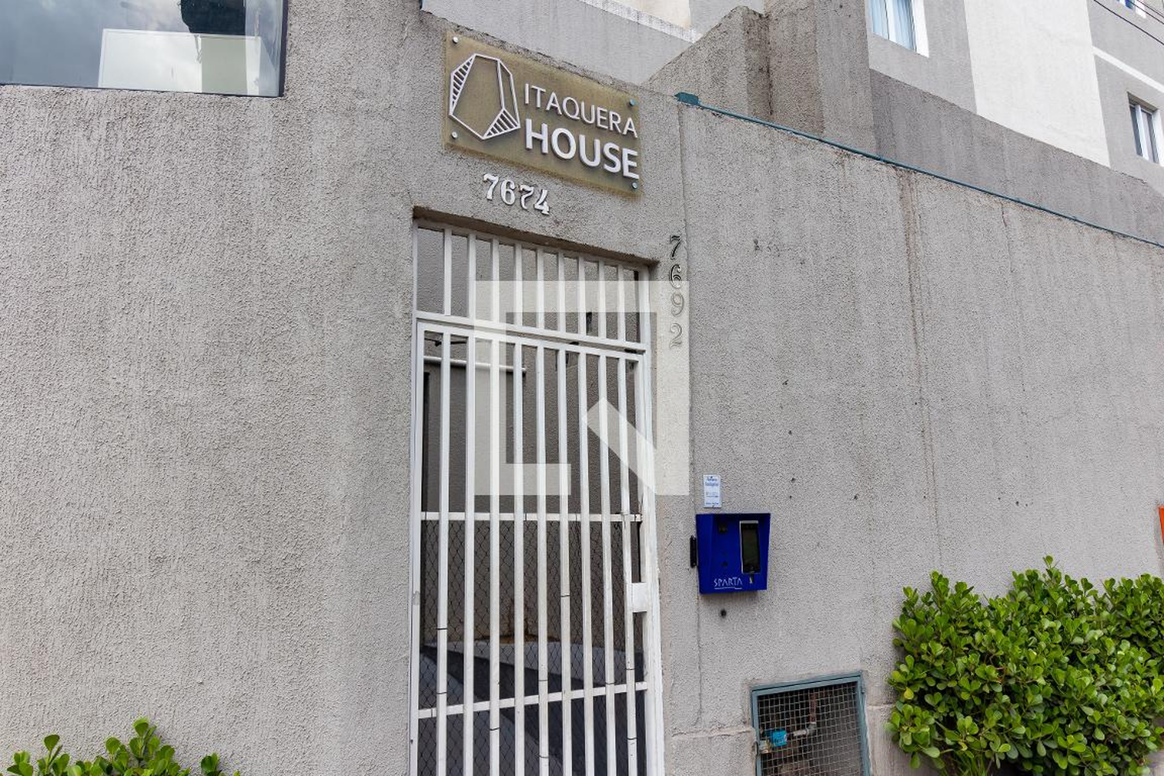 Fachada Condomínio em Avenida Itaquera, 7685