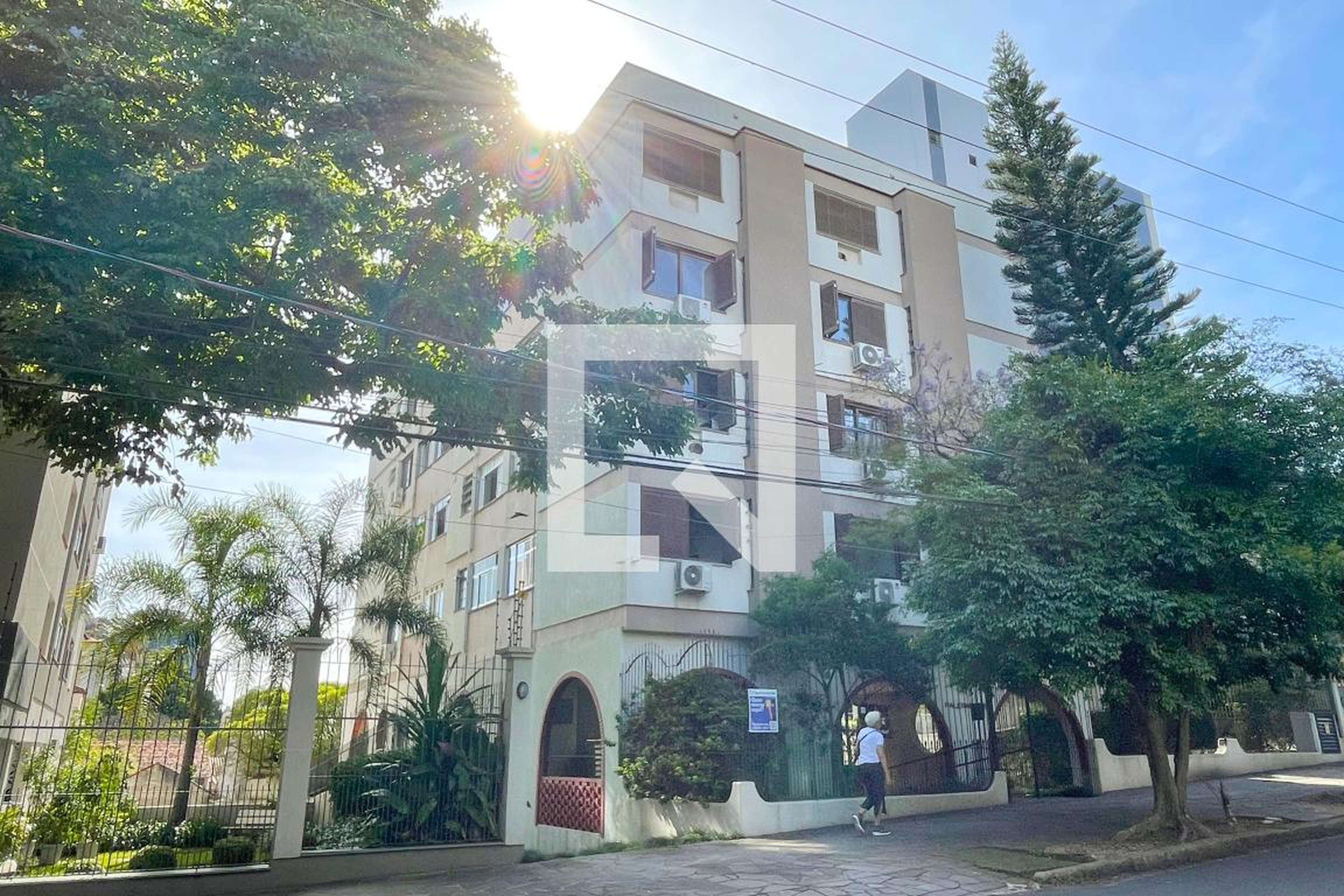 Fachada Condomínio em Rua Felicissimo de Azevedo, 575