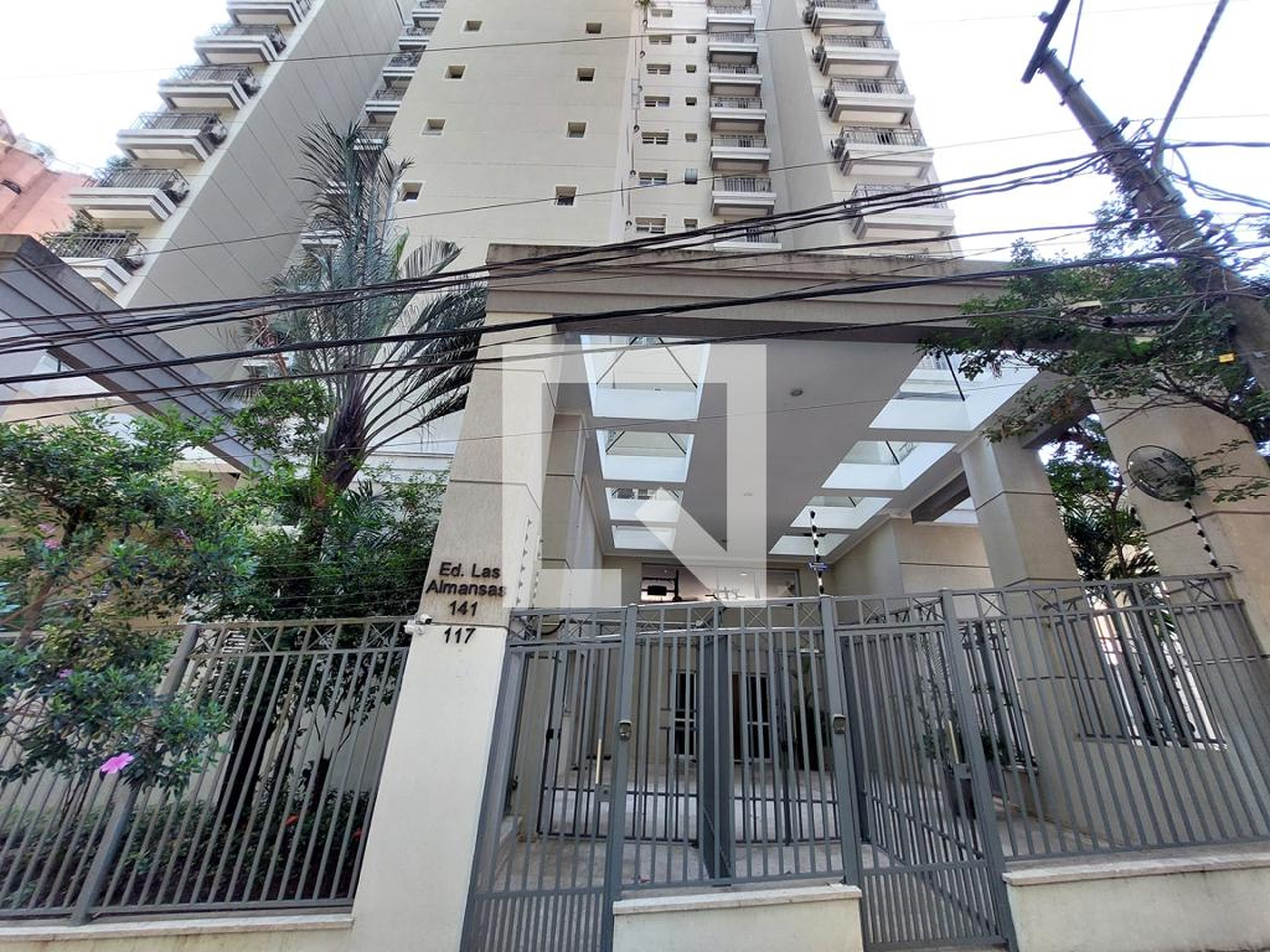 Fachada do Prédio Edifício Las Almansas