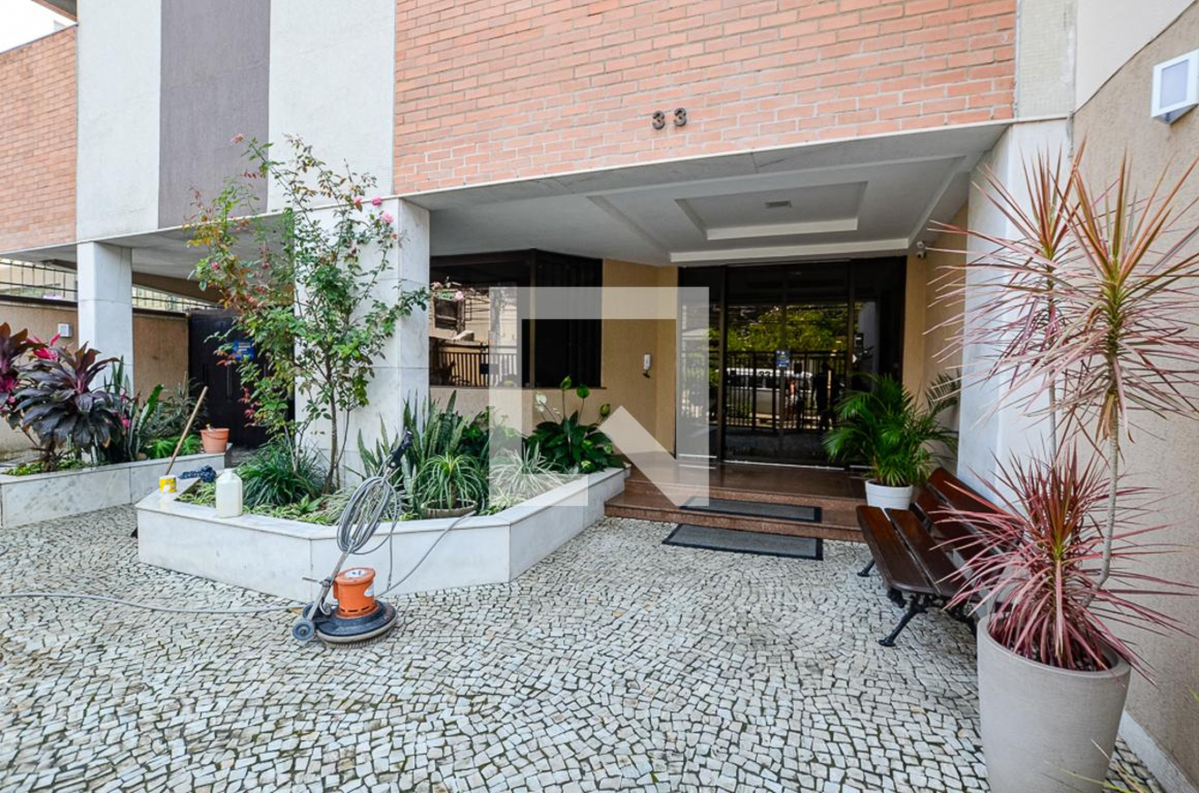 Entrada - Edifício Luiza