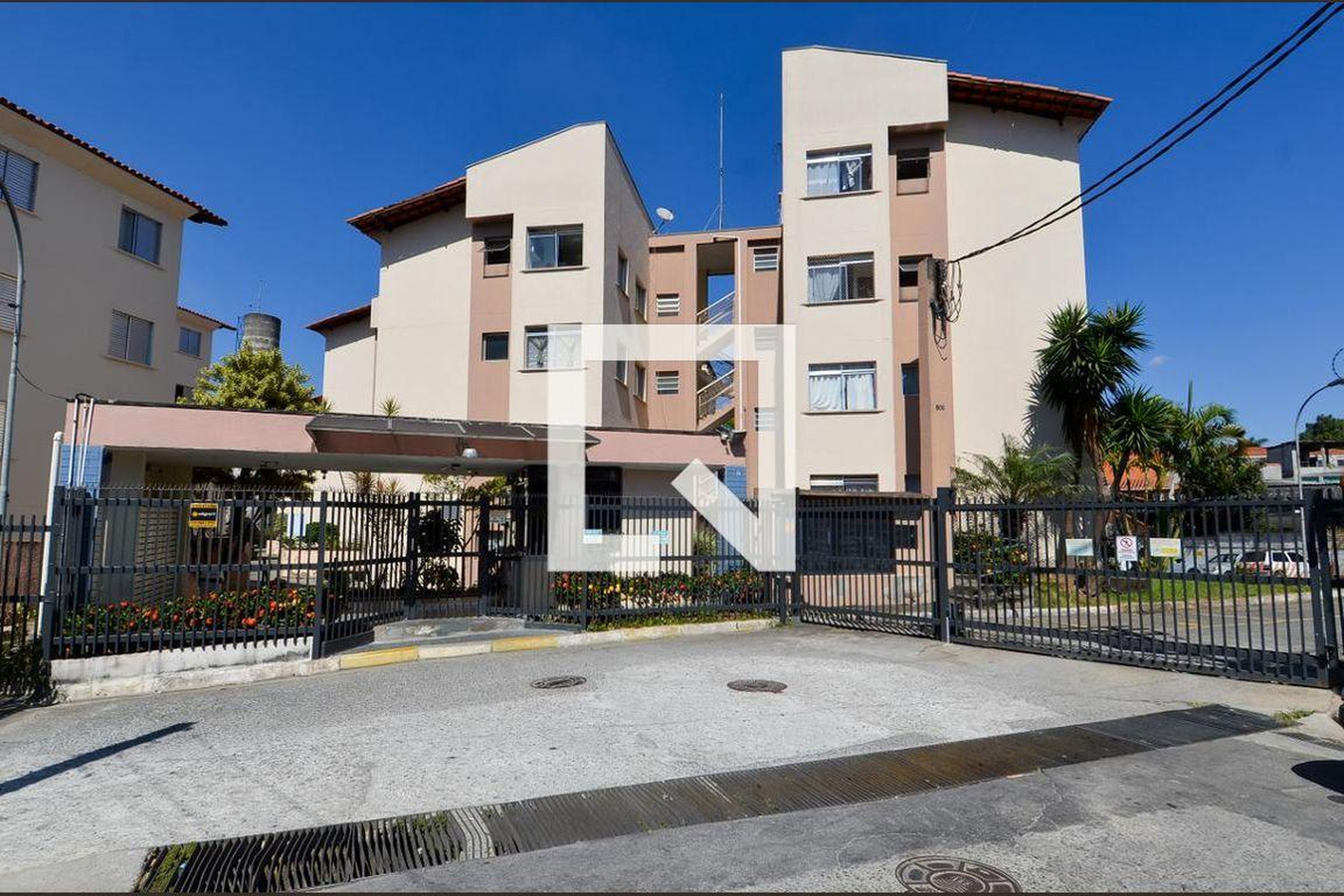 Fachada do Condomínio Condomínio Nova Guarulhos II