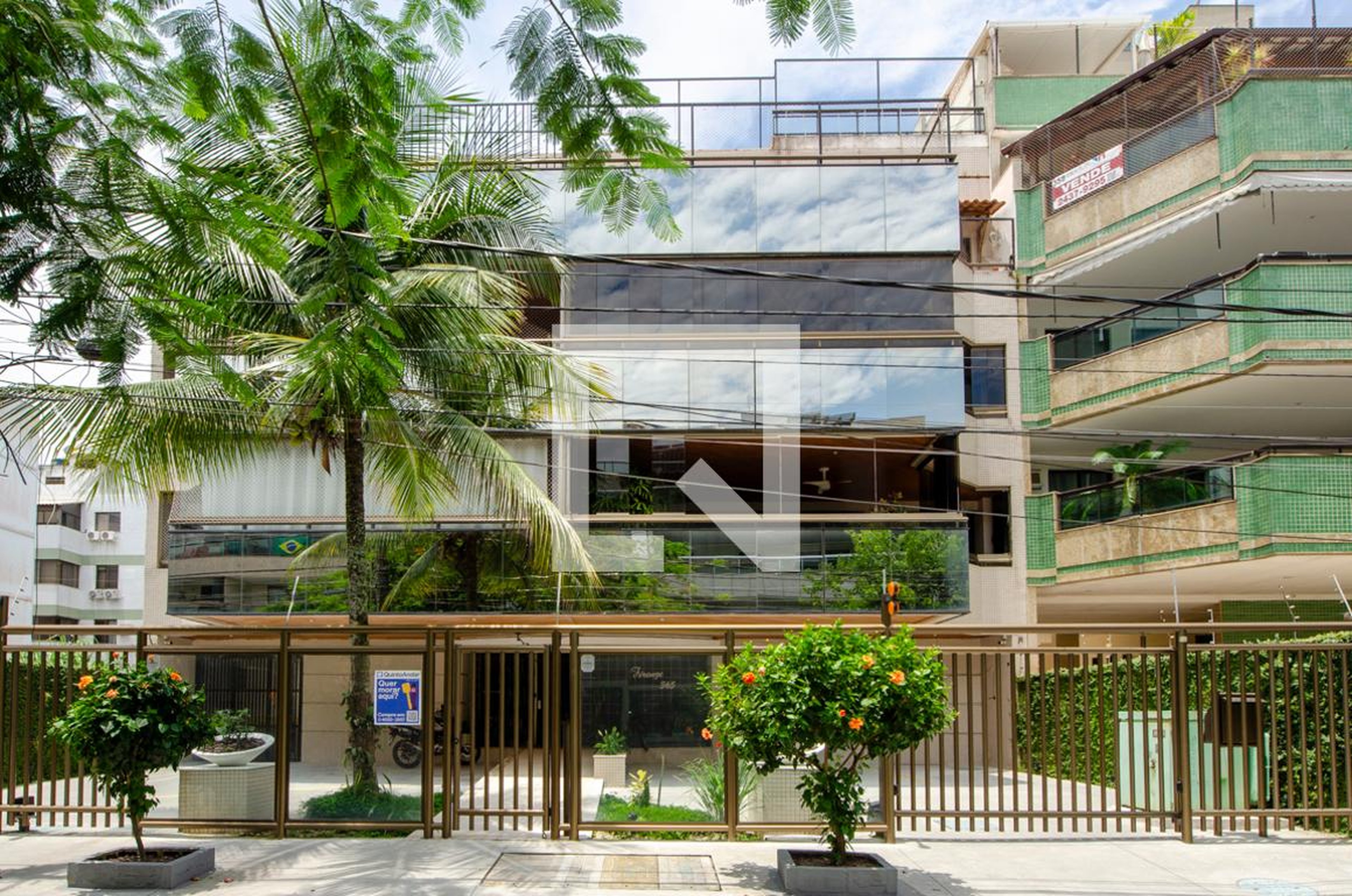 Fachada do Prédio Condomínio em Rua Murilo Araújo, 365