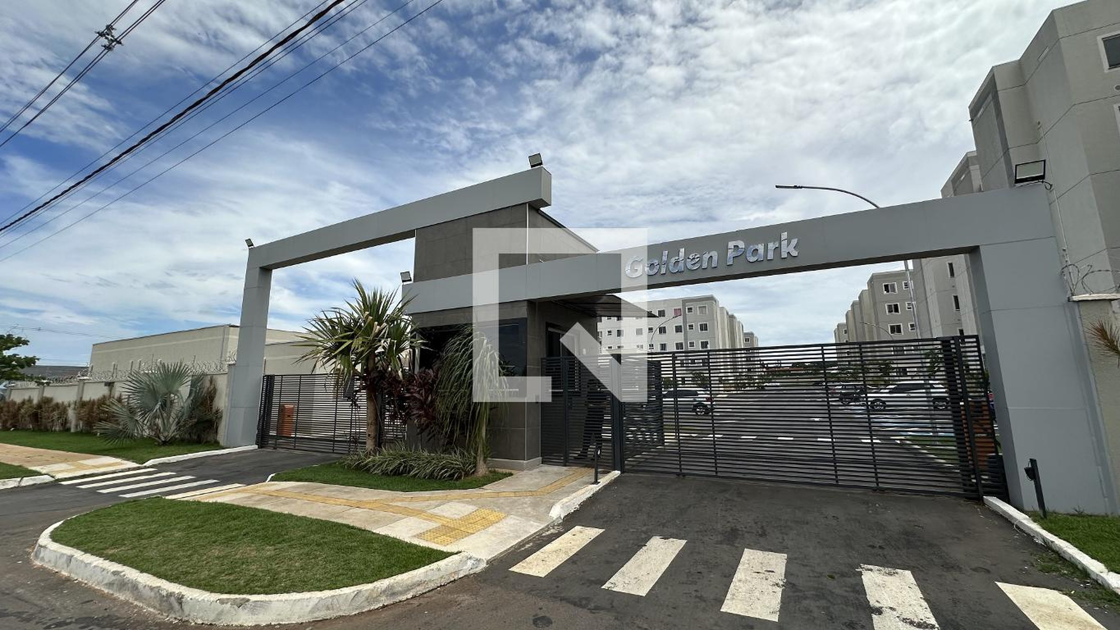 Fachada Condomínio em Avenida C, 2