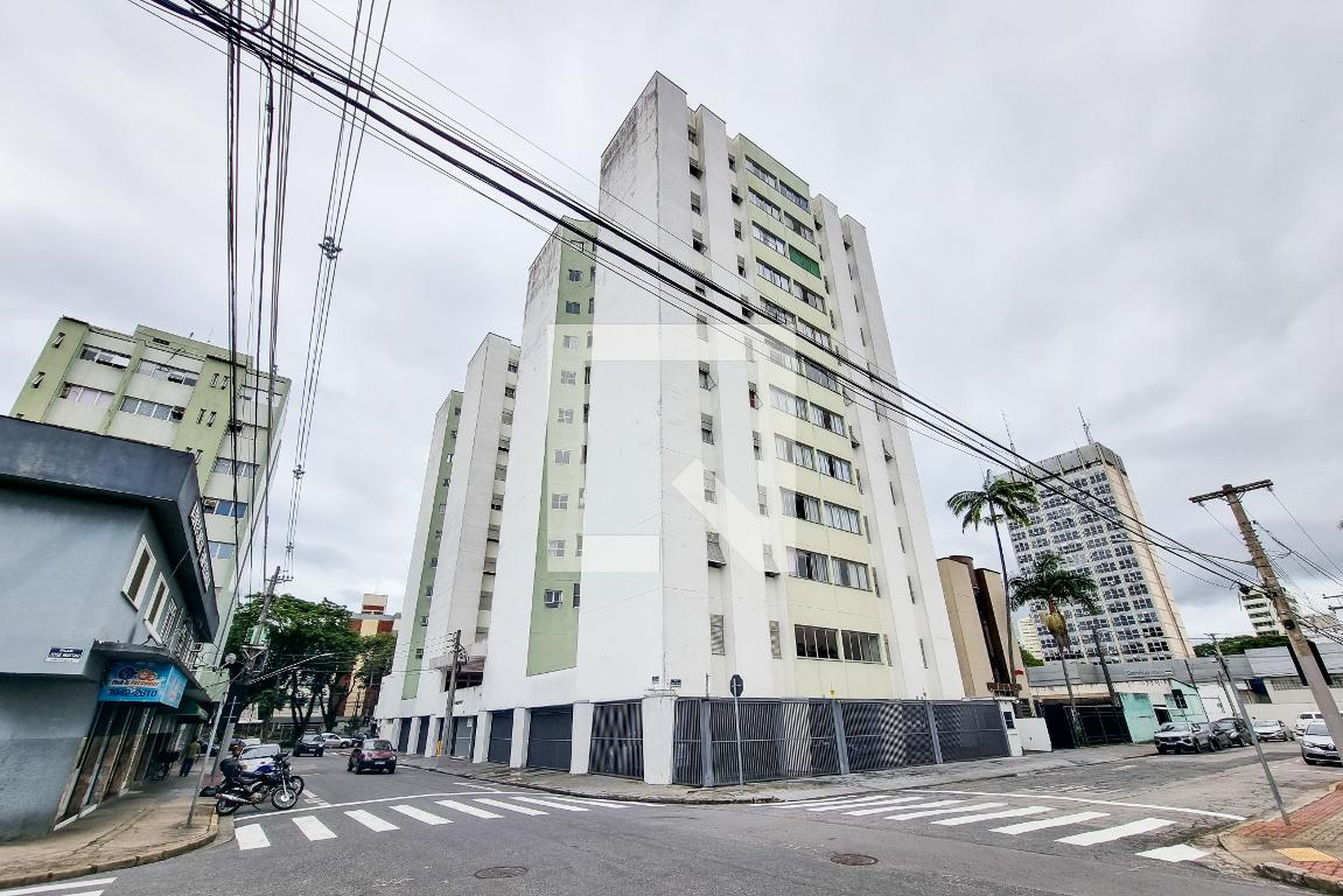 Fachada Condomínio em Rua Maestro Egídio Pinto, 704