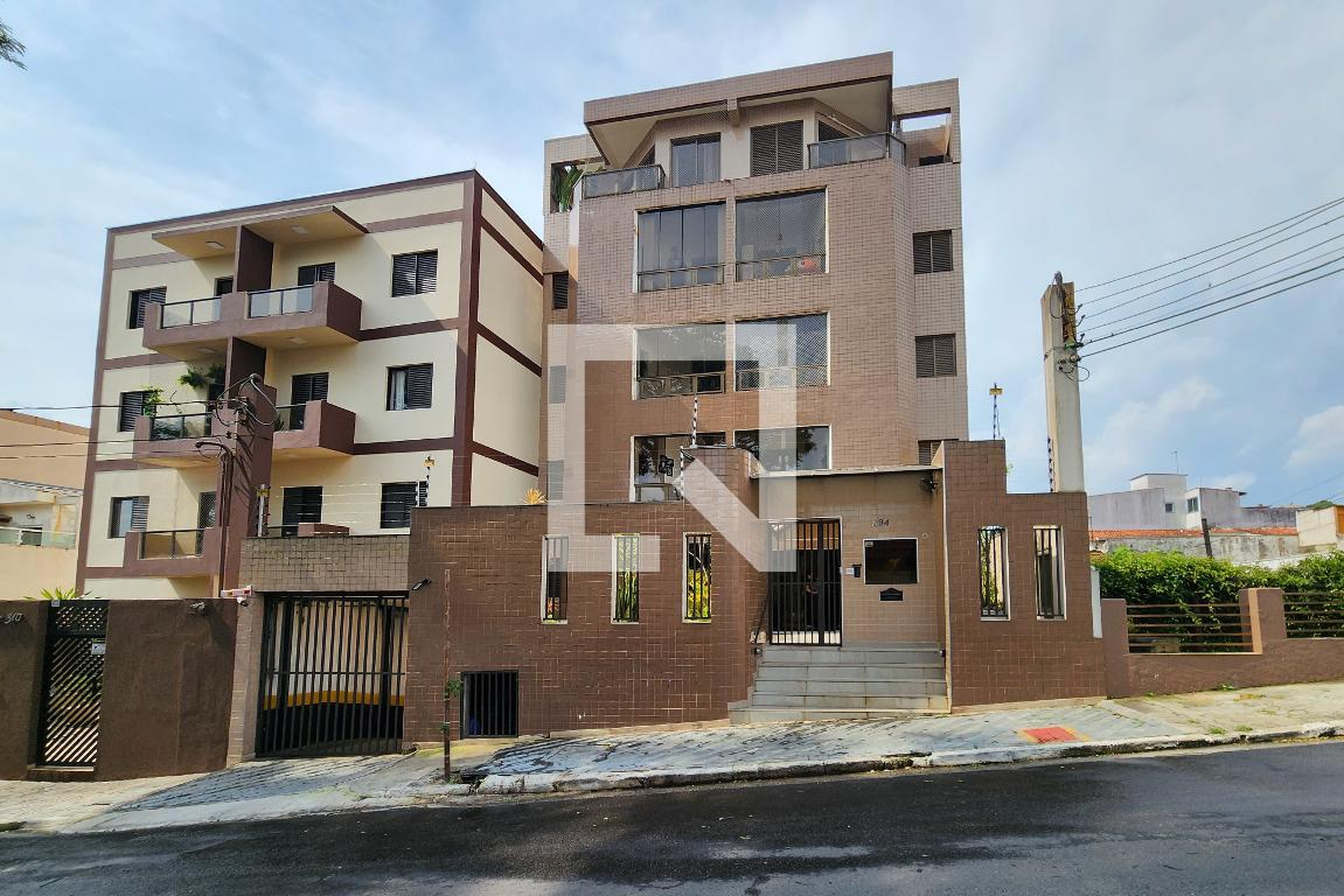 Fachada do Condomínio Condomínio Princesa Carolina