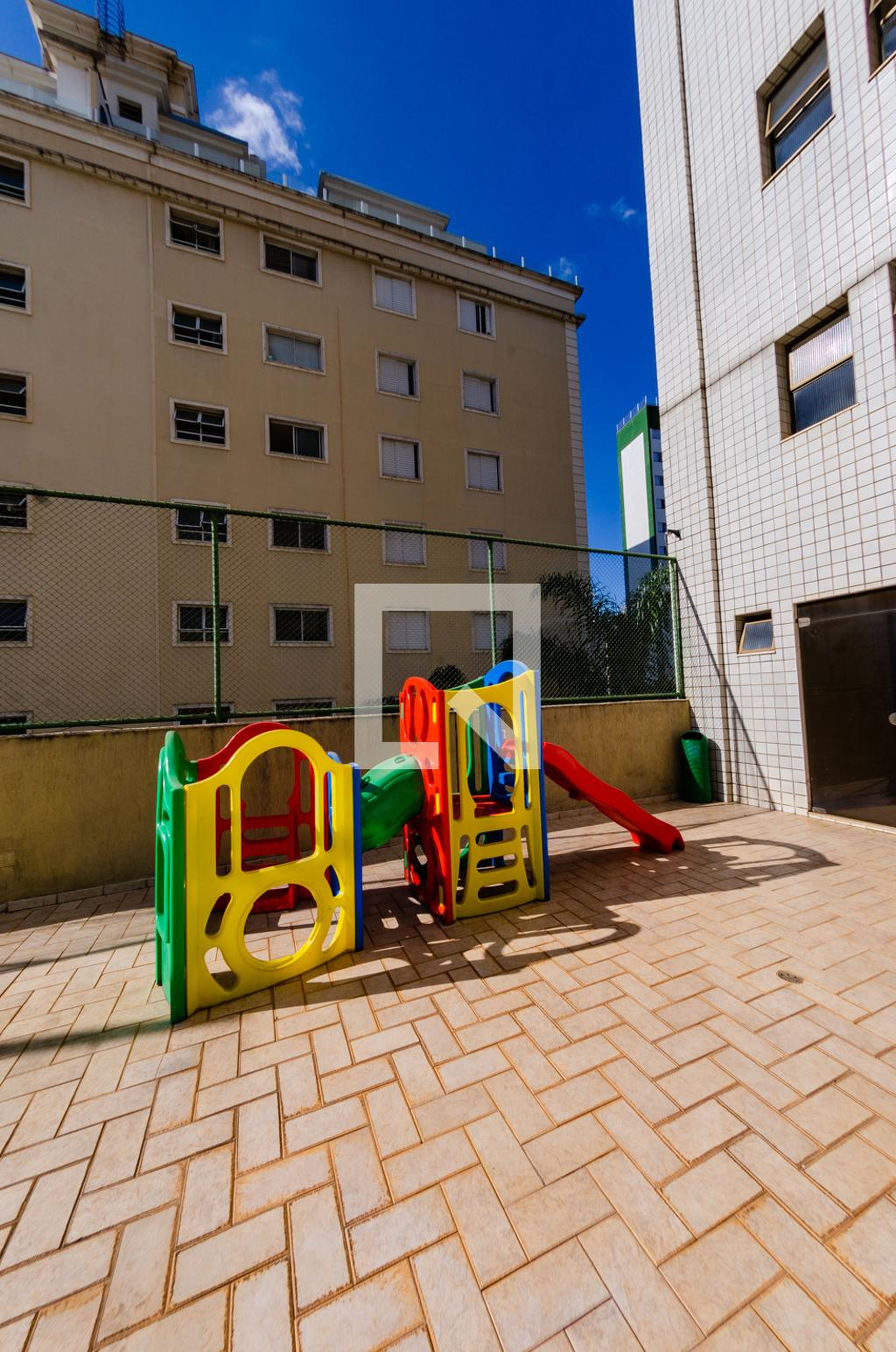 Playground - Edifício Jardins do Estoril