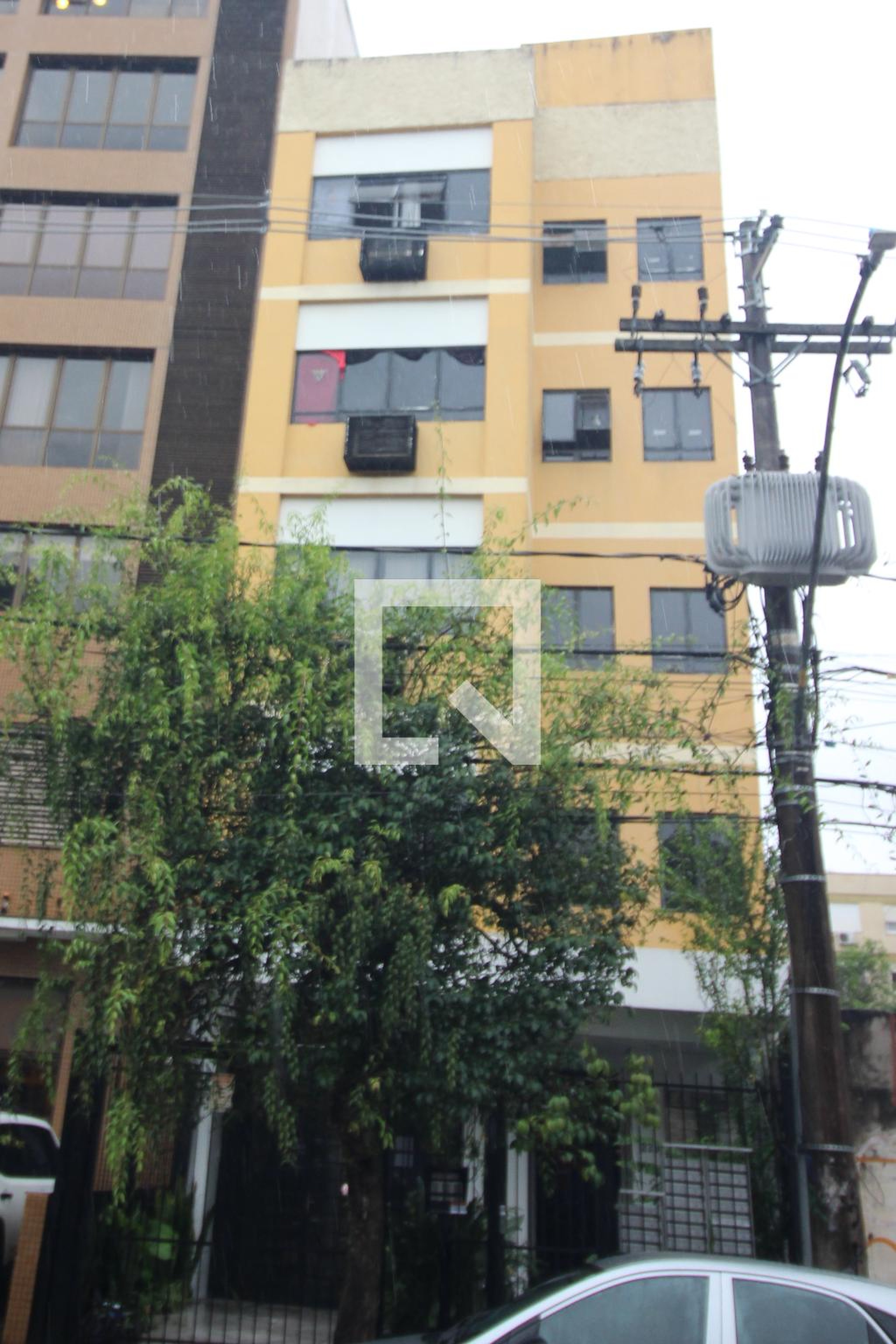 Fachada do Prédio Condomínio em Rua Baronesa do Gravataí, 318