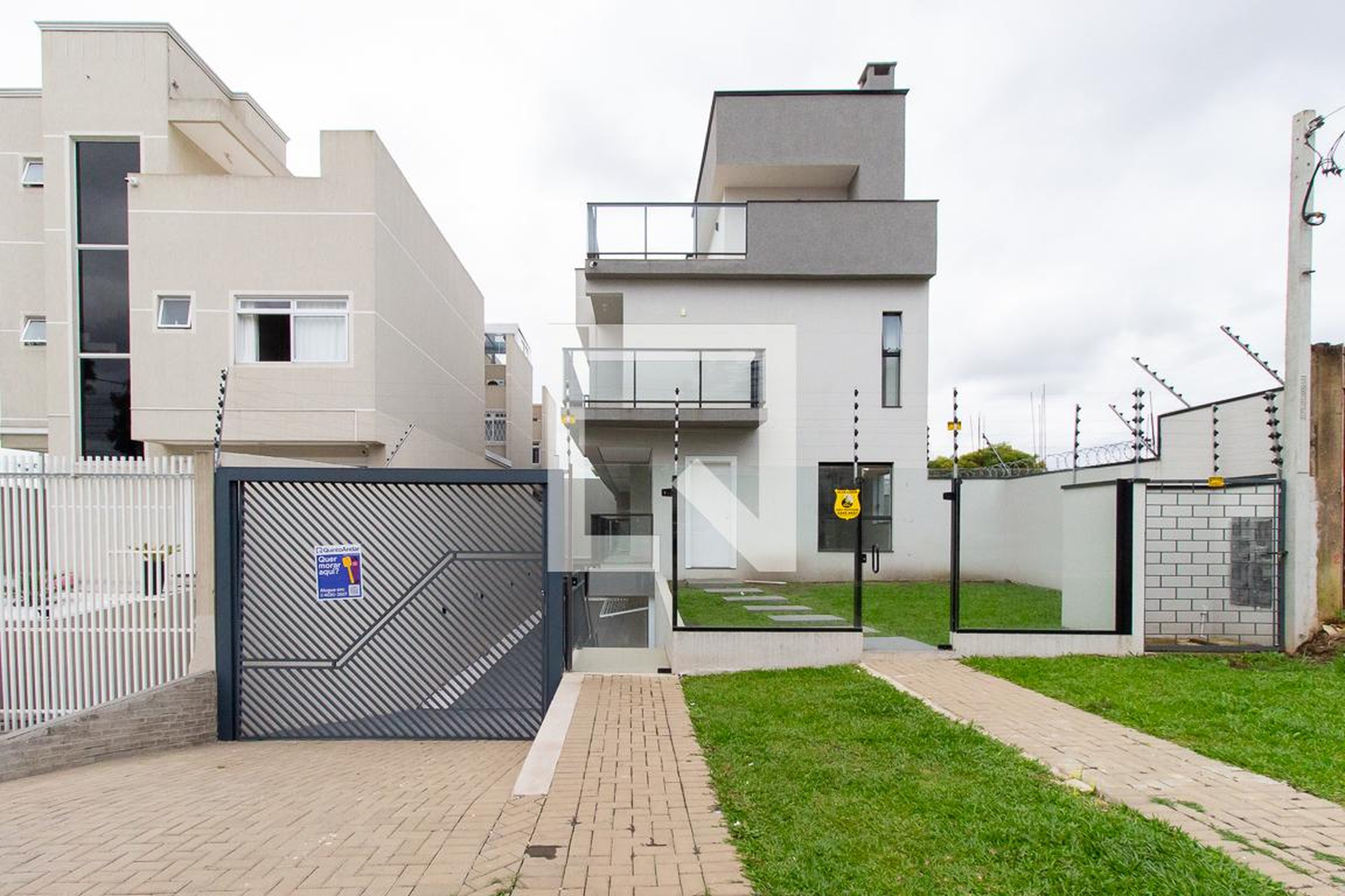 Fachada Condomínio em Avenida Frederico Lambertucci, 1000