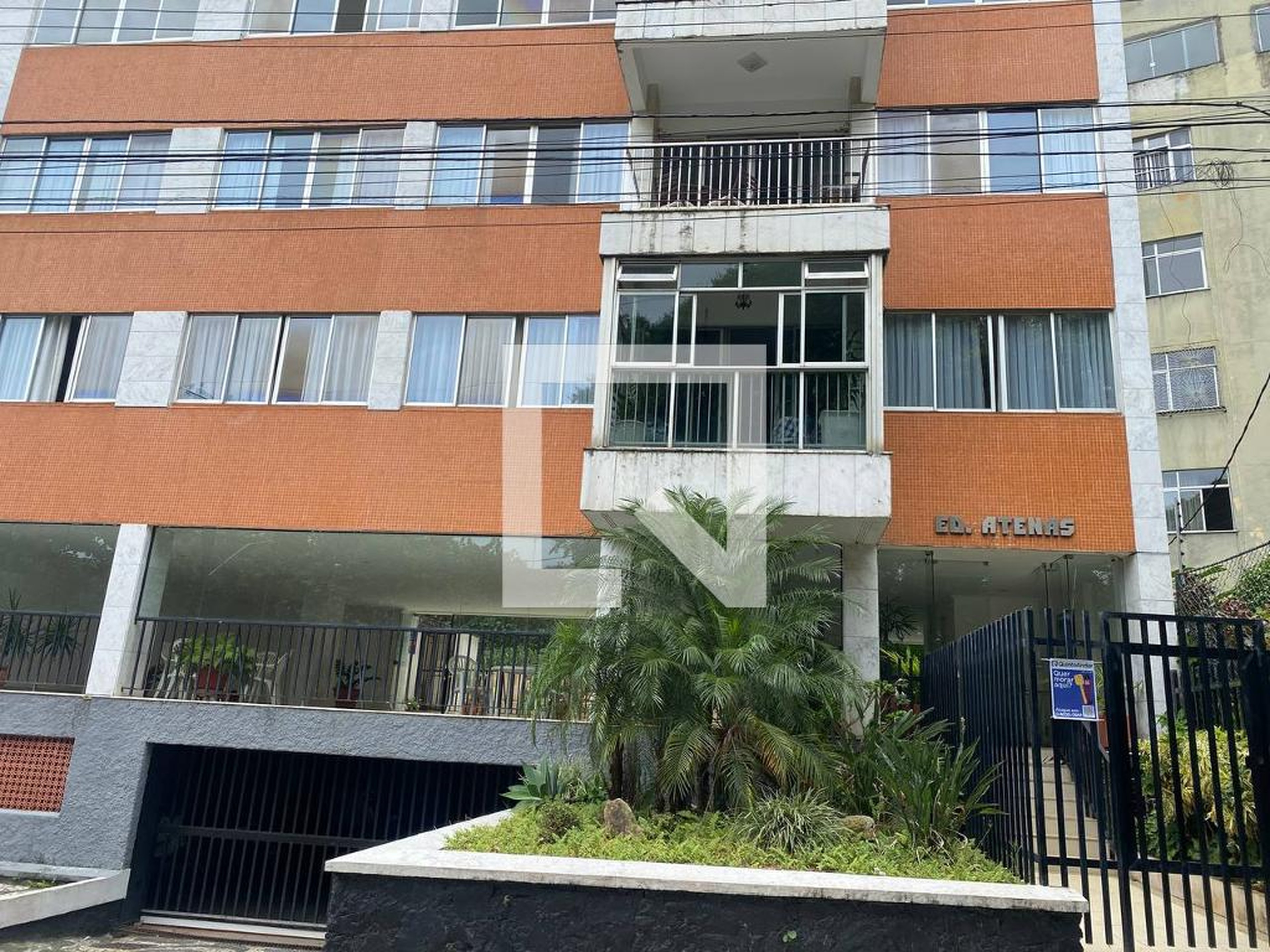 Fachada Condomínio Ed Atenas