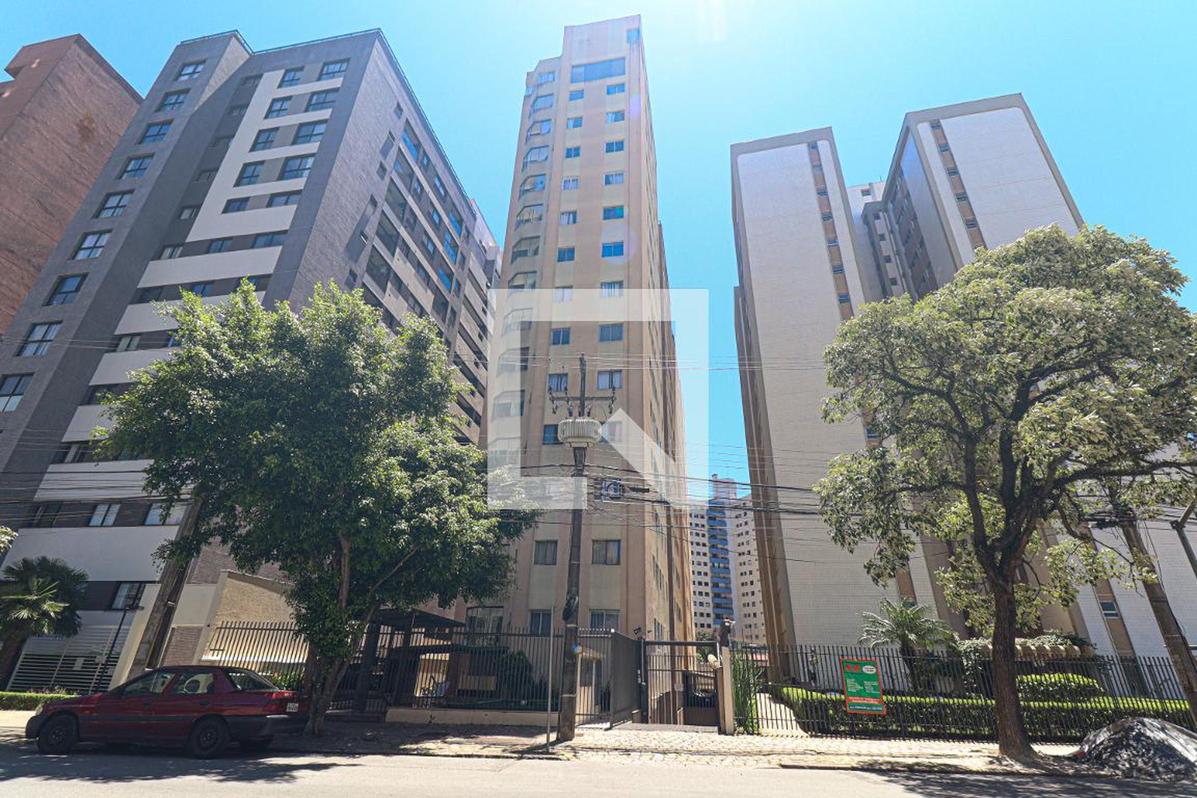 Fachada do Prédio Condomínio em Rua Governador Agamenon Magalhães, 510