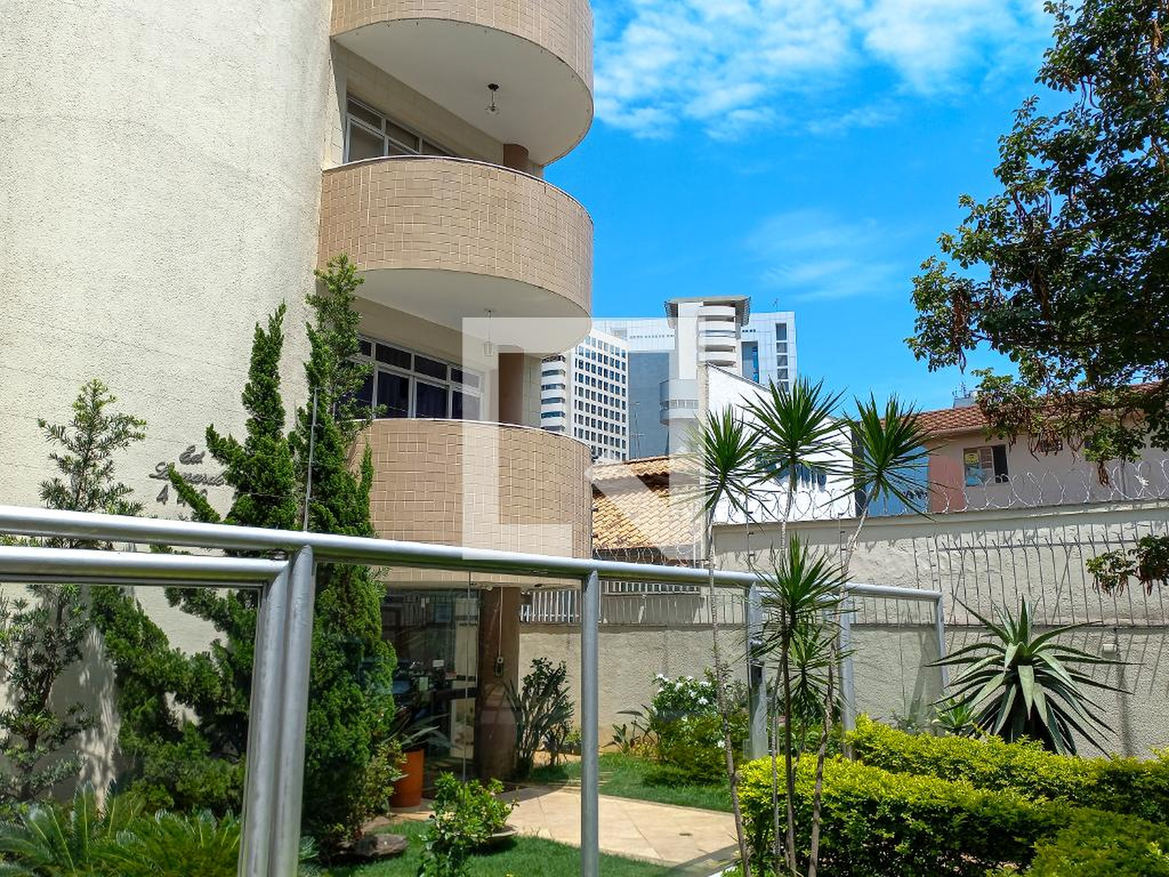 Fachada Condomínio em Rua do Ouro, 446