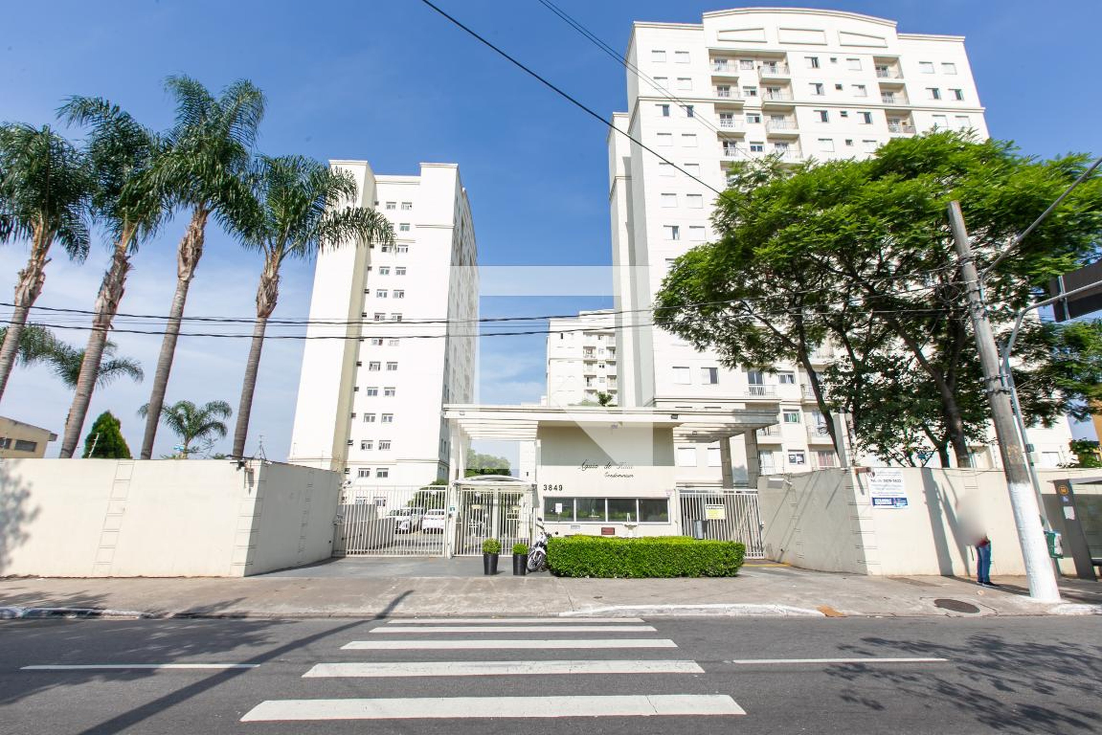 Fachada do Condomínio Condomínio Águia de Haia