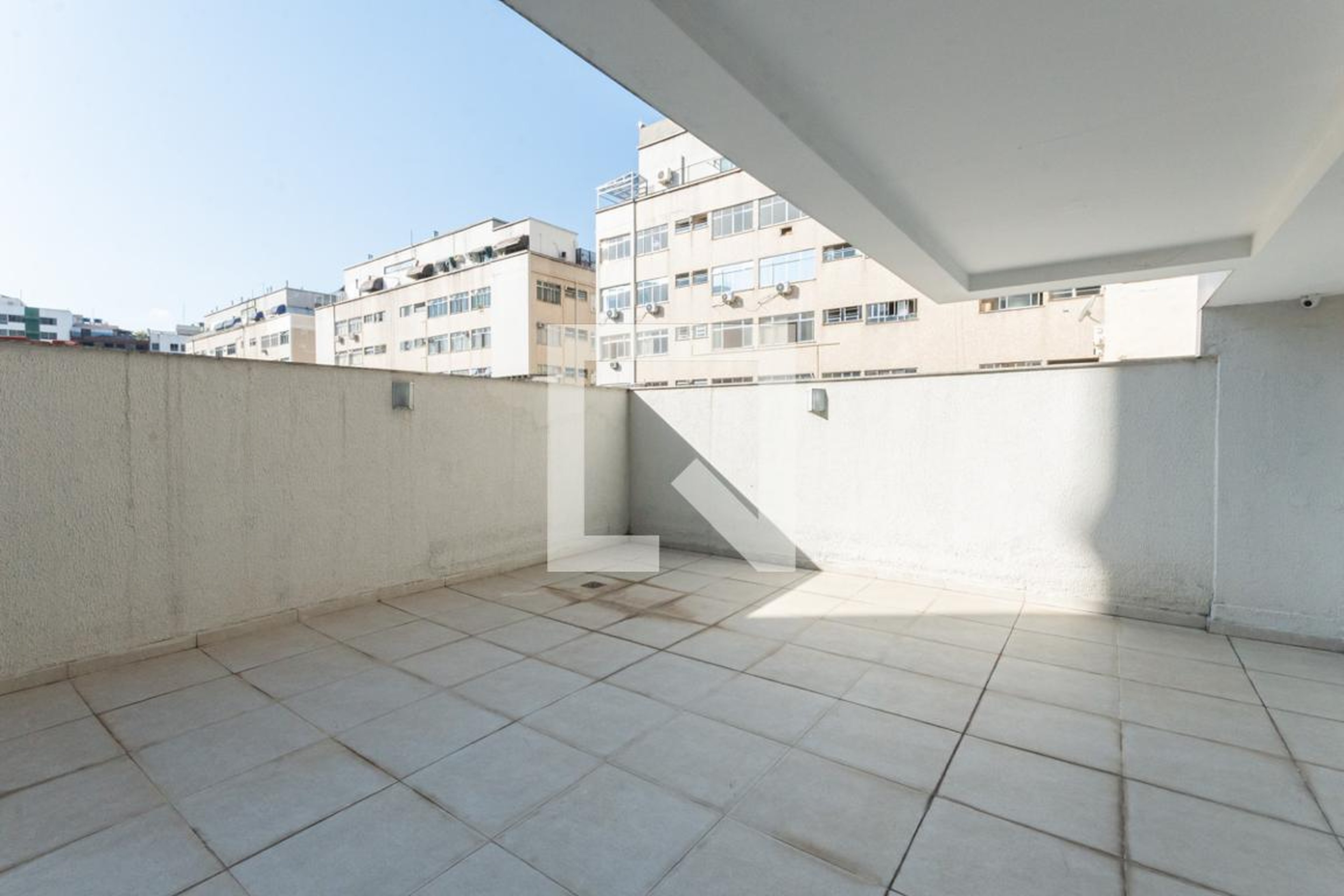 Área comum - Edifício Residencias B. Spinoza