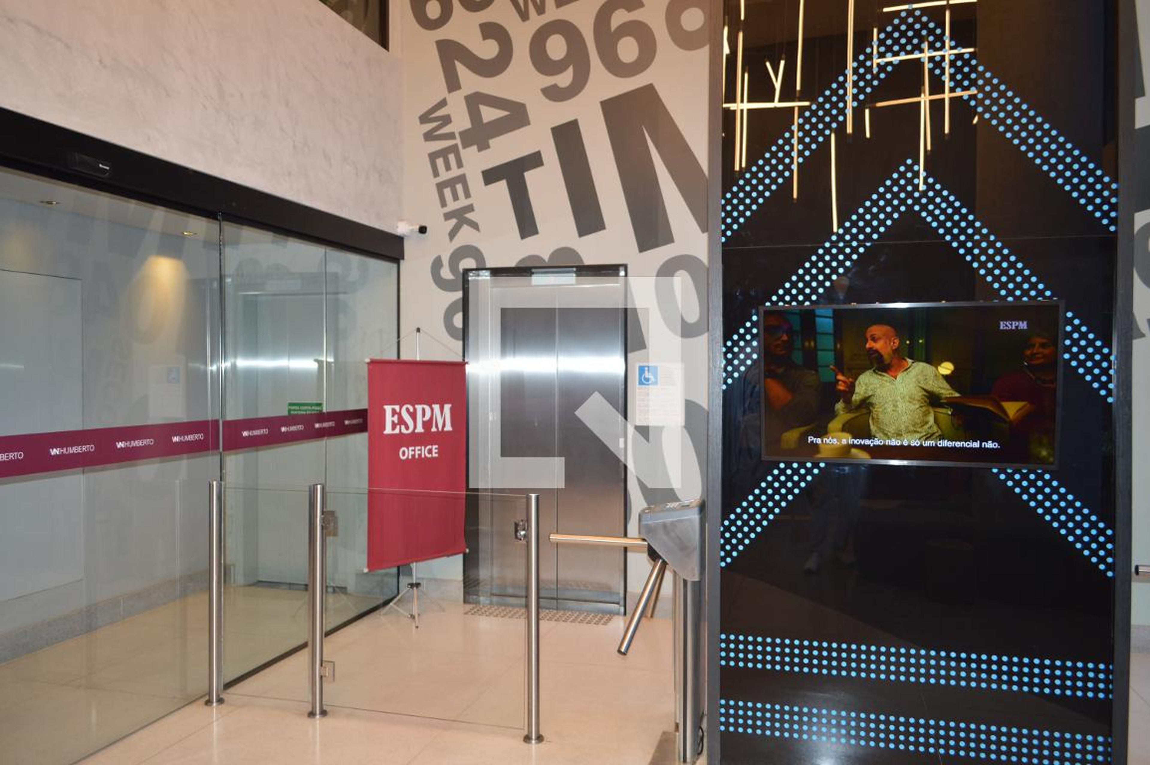 Hall Condomínio em Rua José Antônio Coelho, 1005