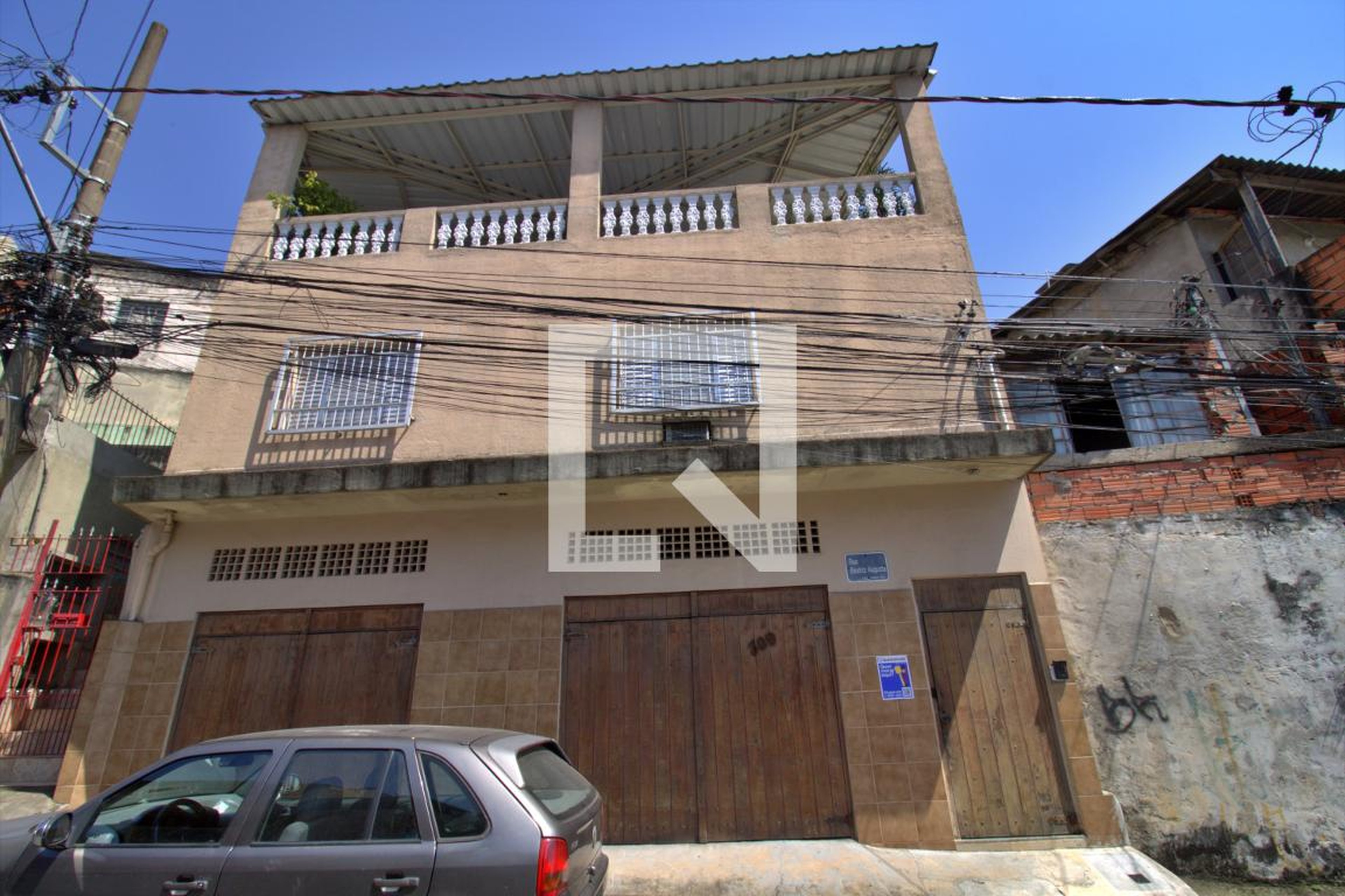 Fachada Condomínio em Rua Beatriz Augusta, 309