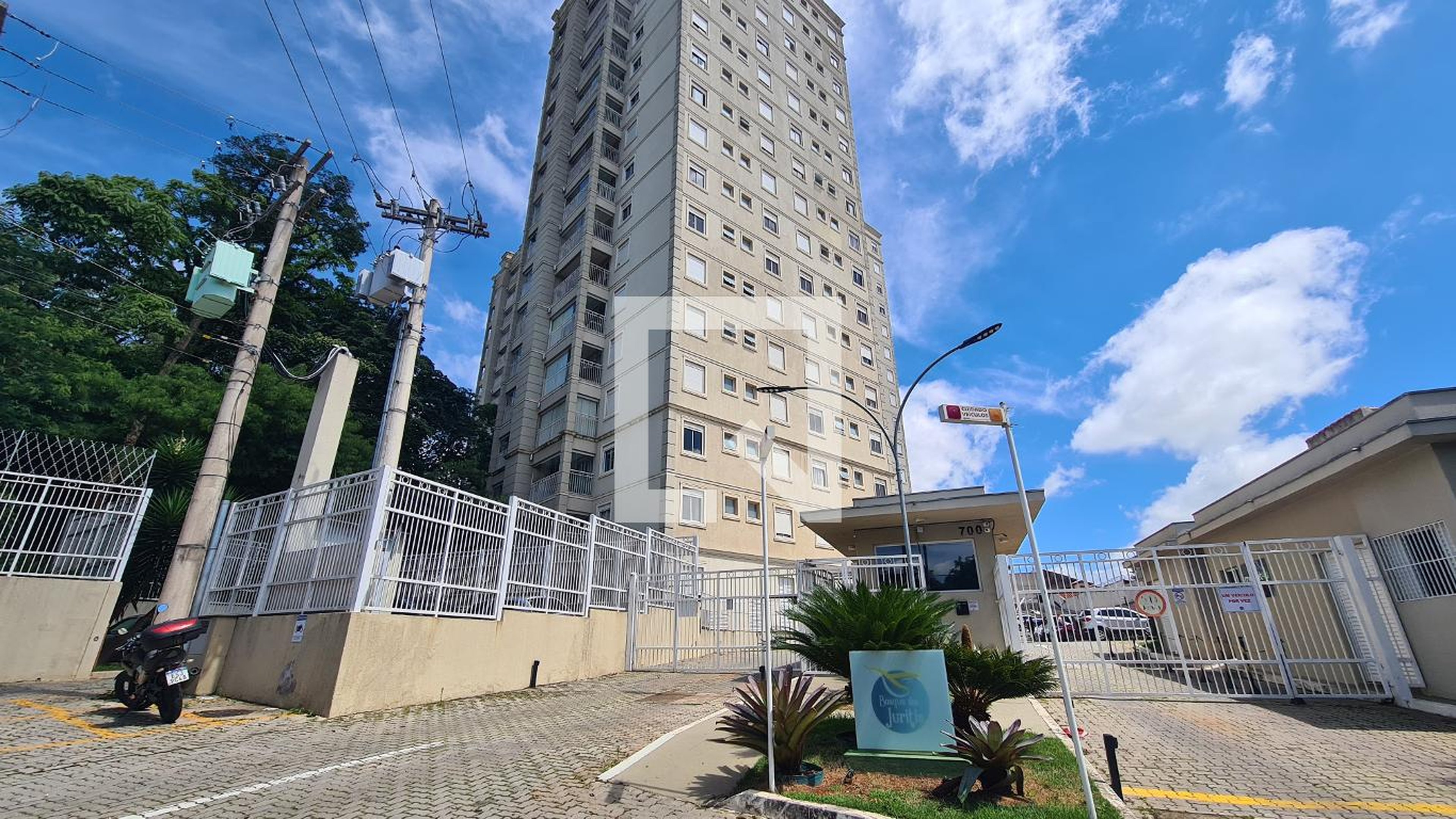 Fachada Condomínio em Avenida Reynaldo Porcari, 300