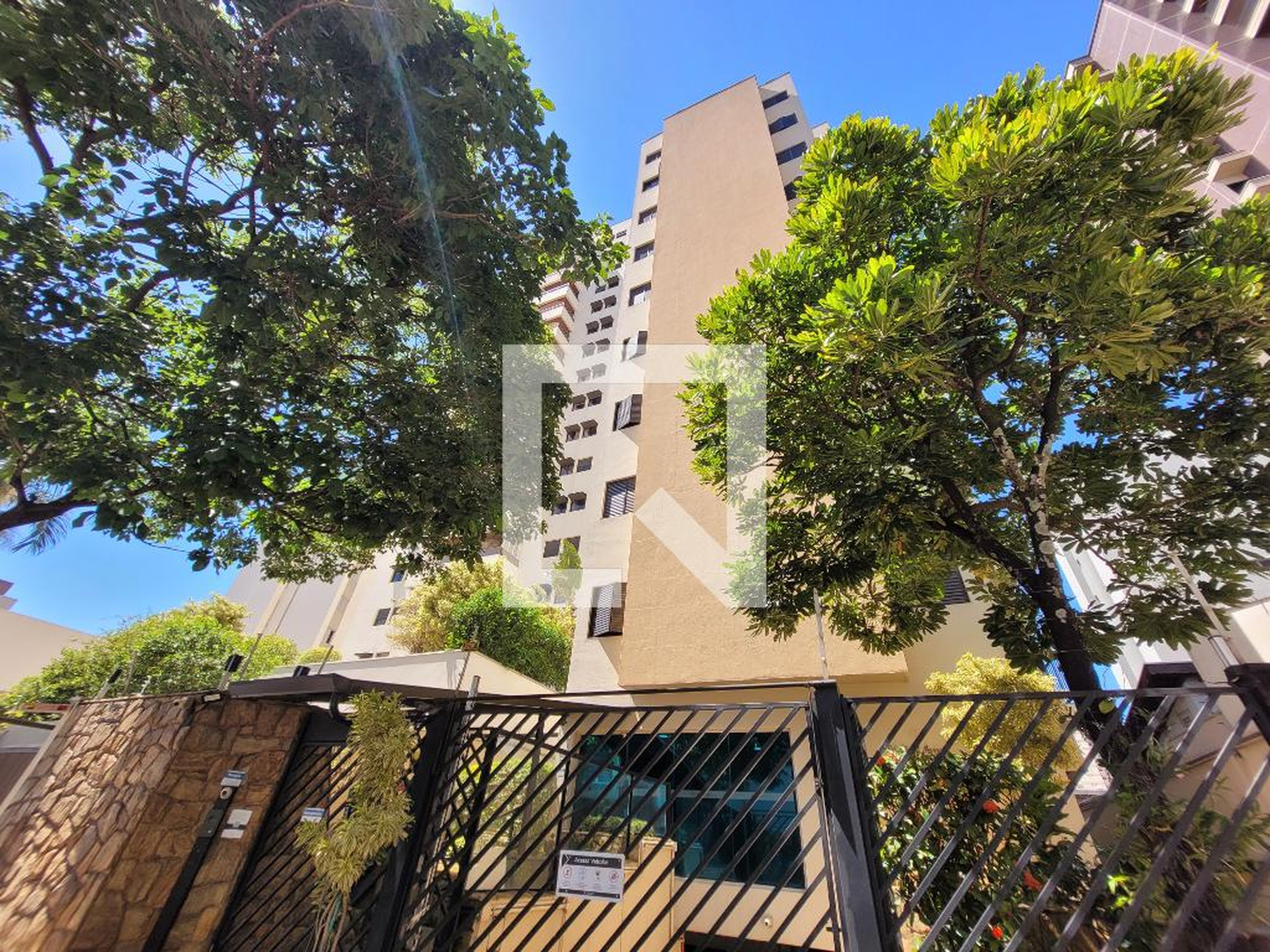 Fachada Condomínio Saint James