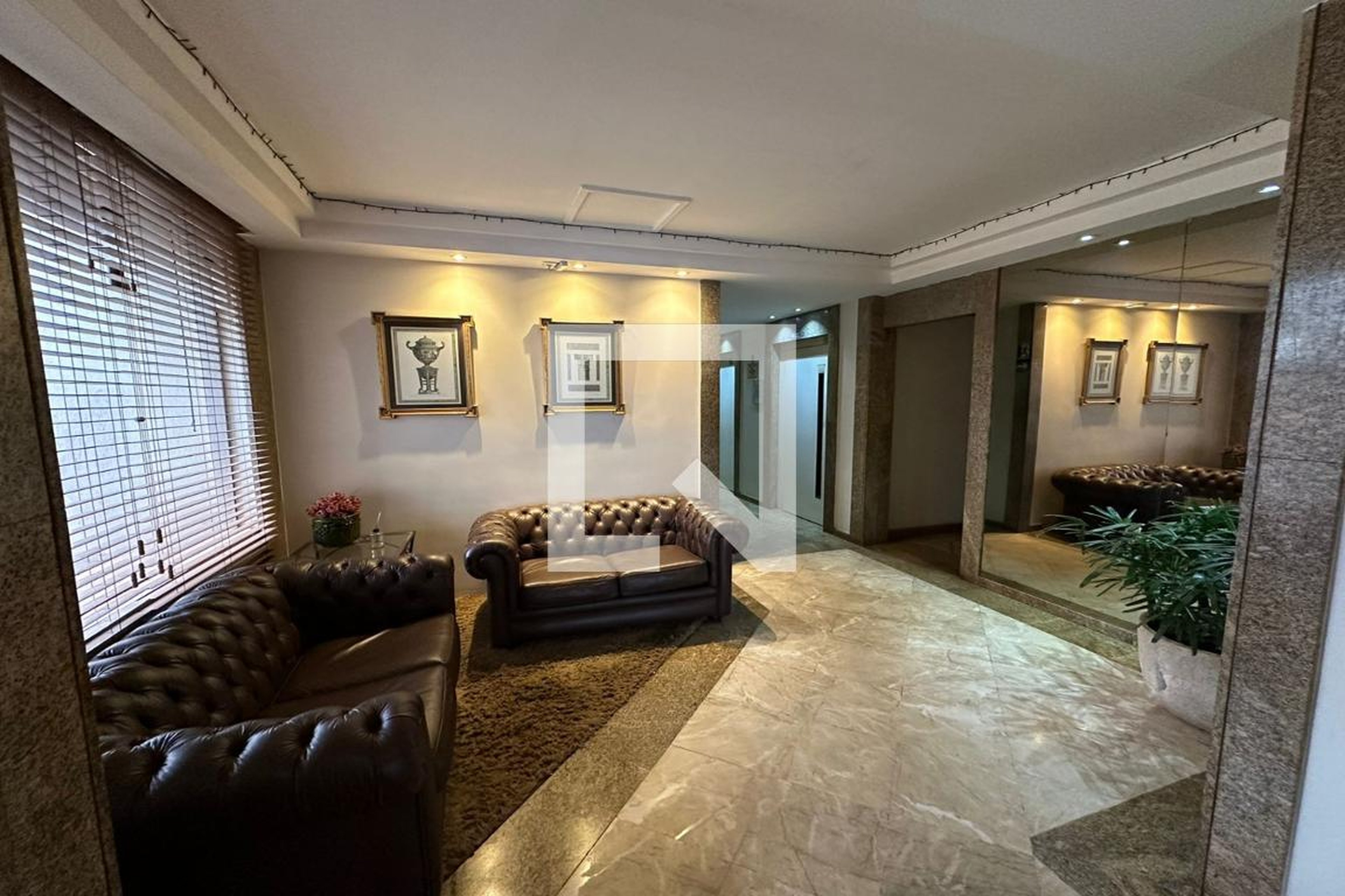 Hall de Entrada - Golden Garden