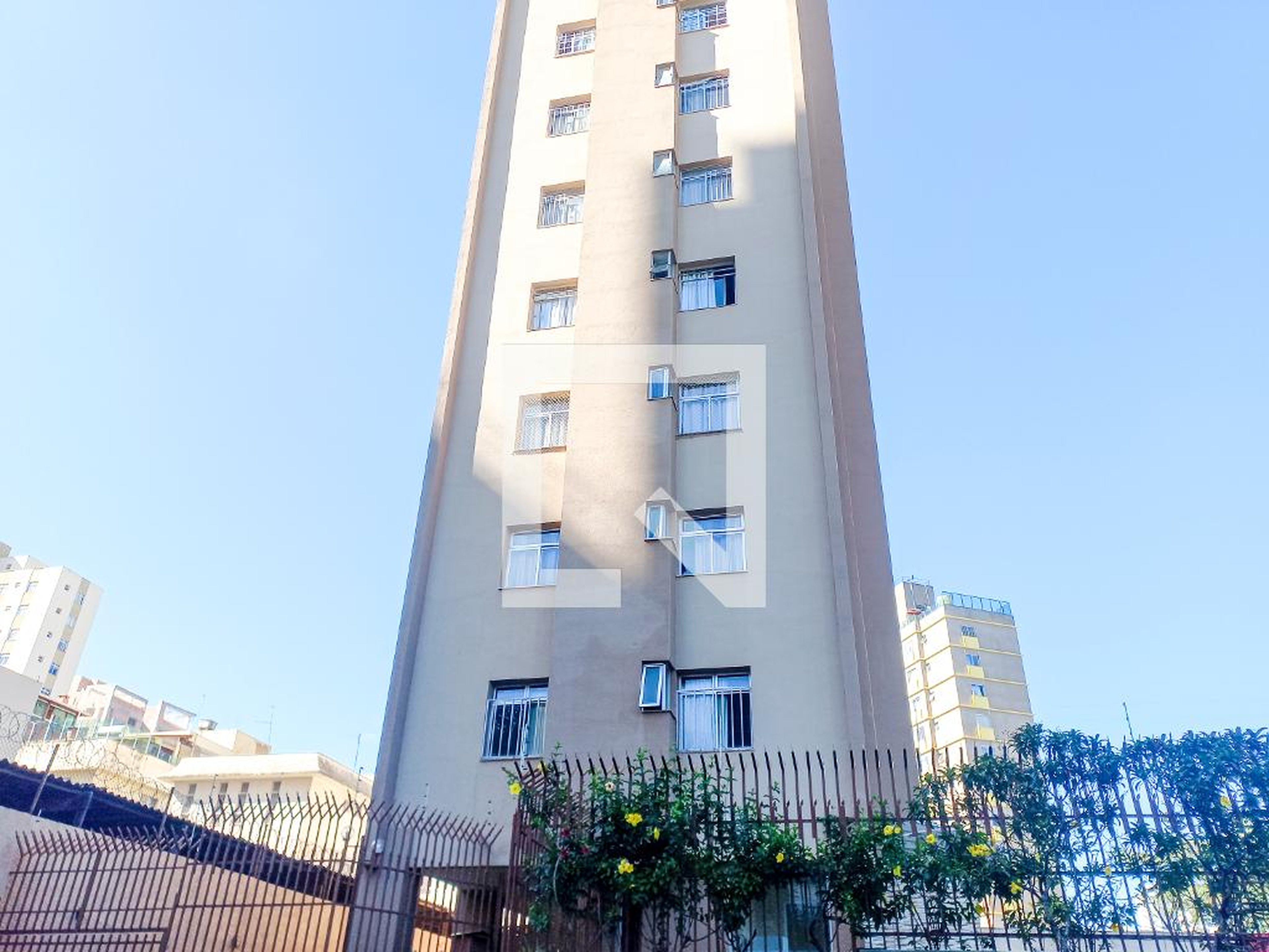 Fachada Condomínio em Rua Professor Pimenta da Veiga, 78