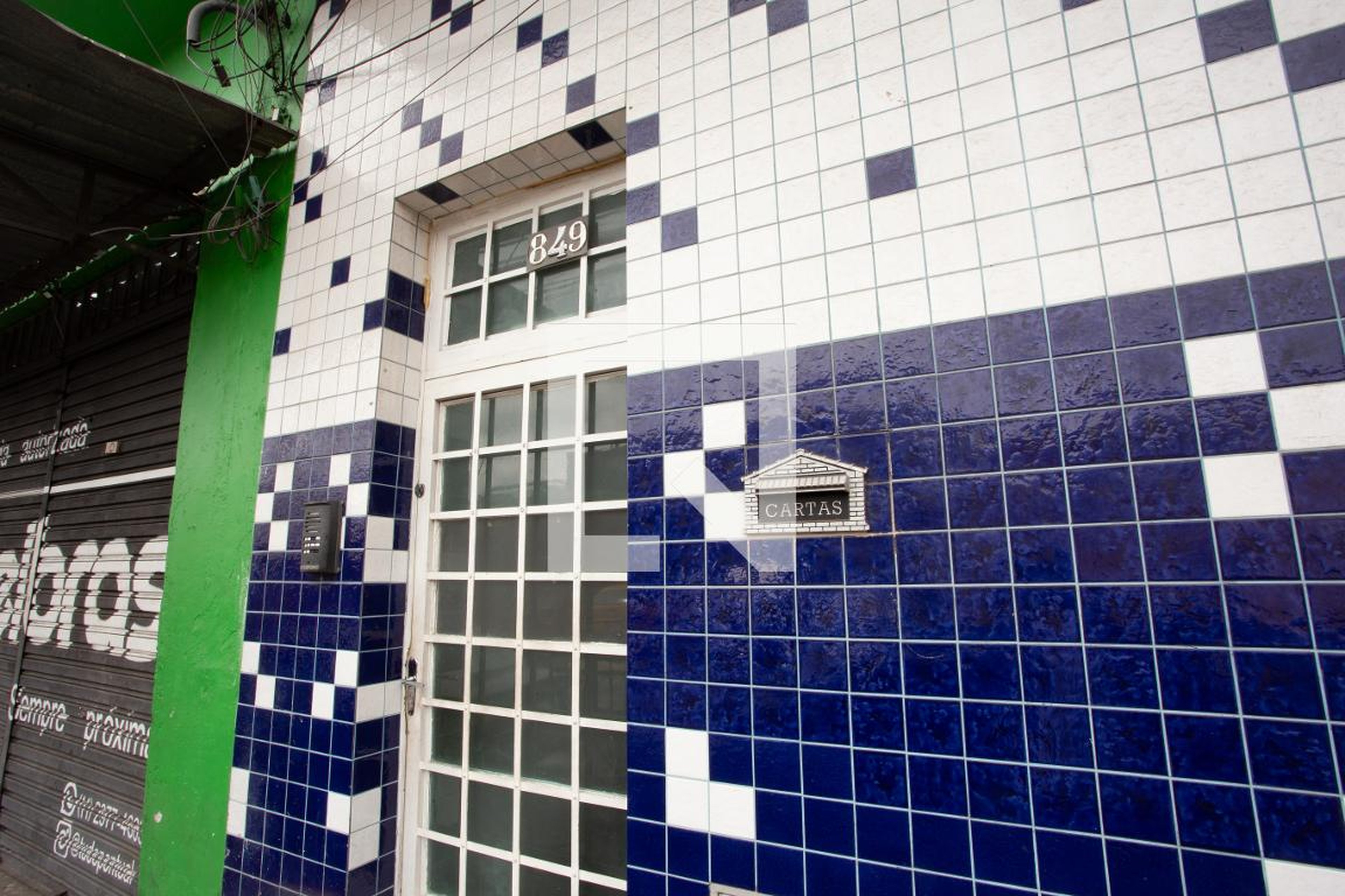 FACHADA Condomínio em Rua Helena do Sacramento, 849