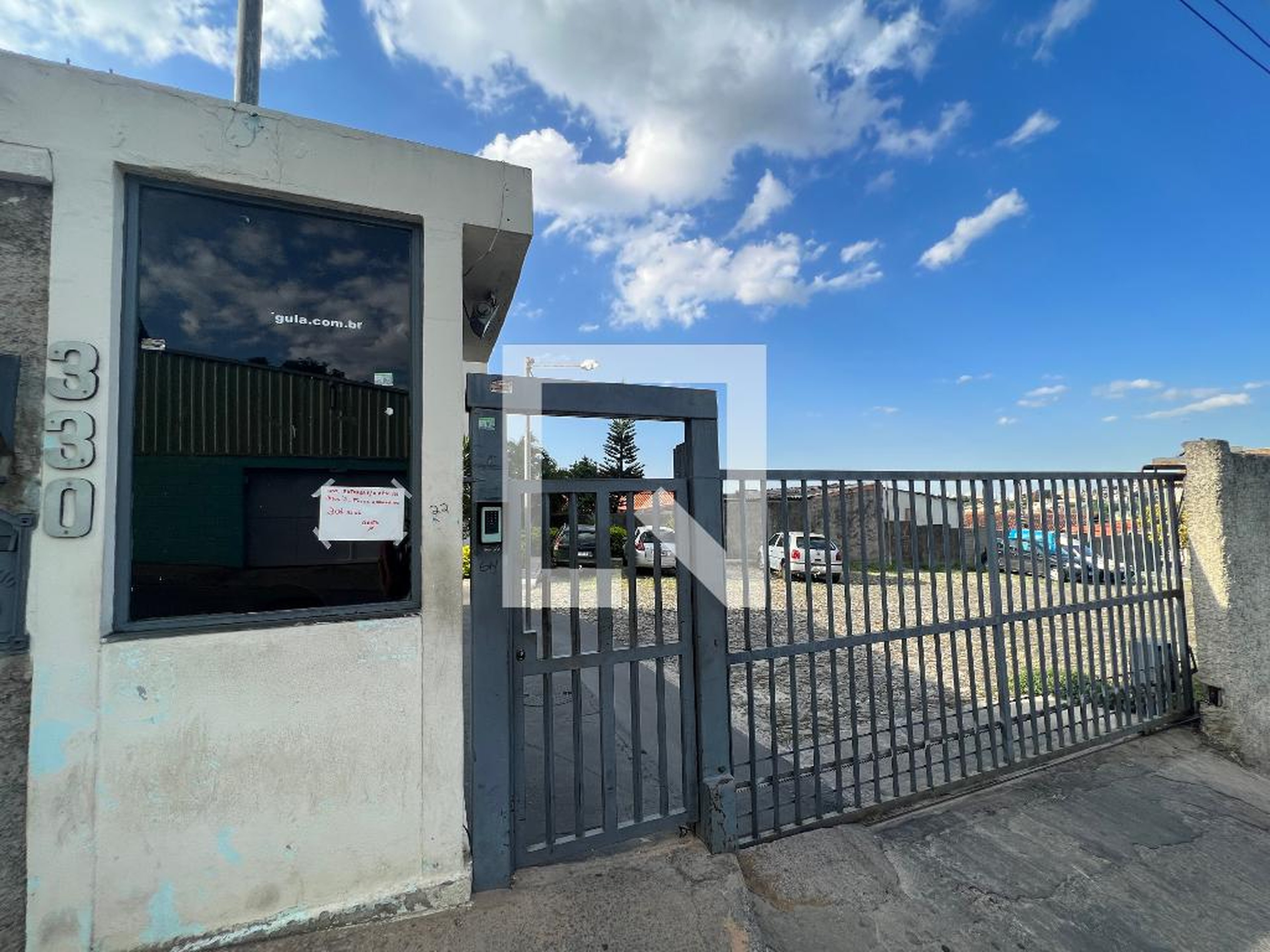 Fachada Condomínio em Rua Joaquim Rocha, 330