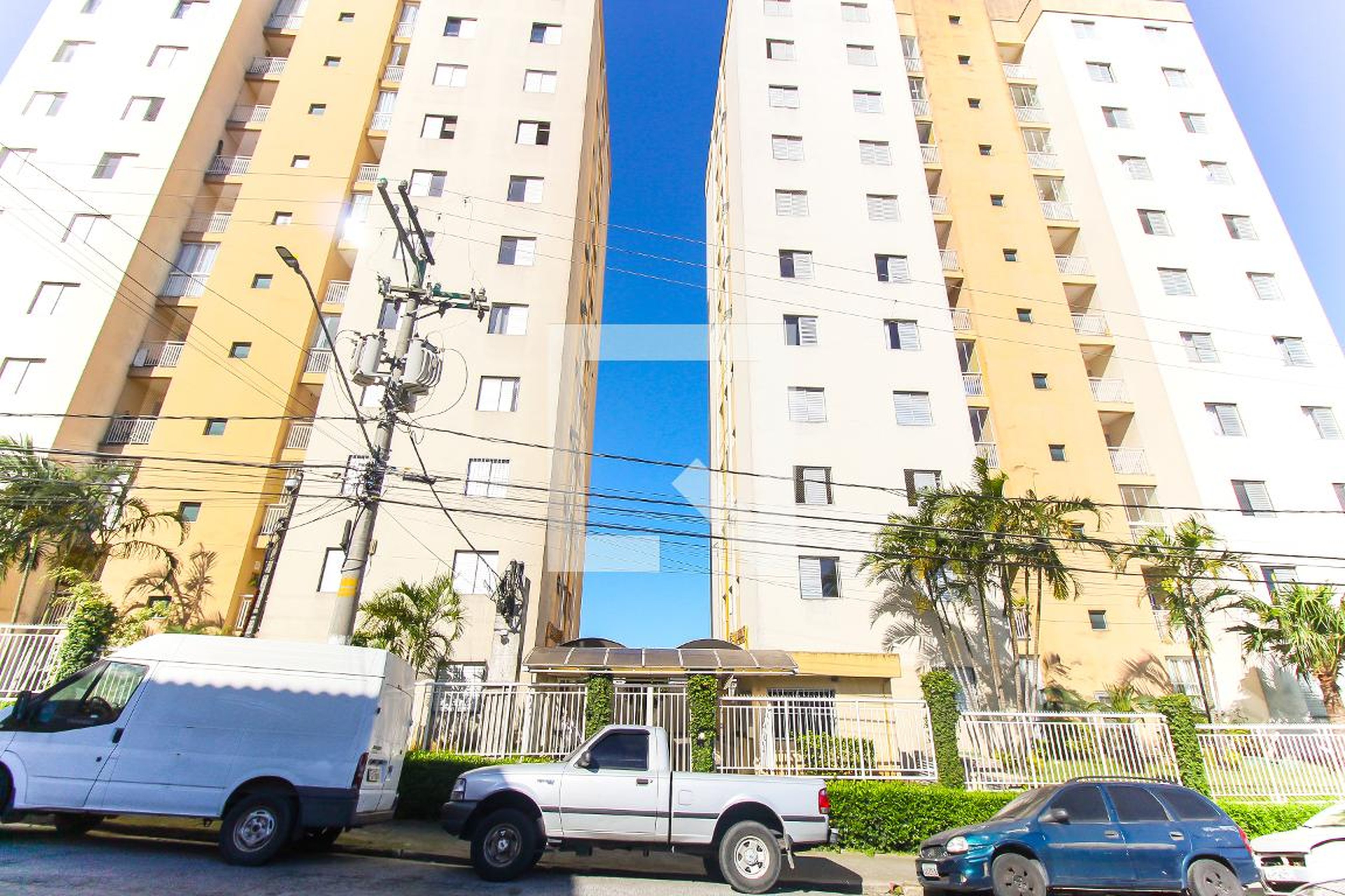 Fachada Condomínio em Rua Bento Pires Ribeiro, 32