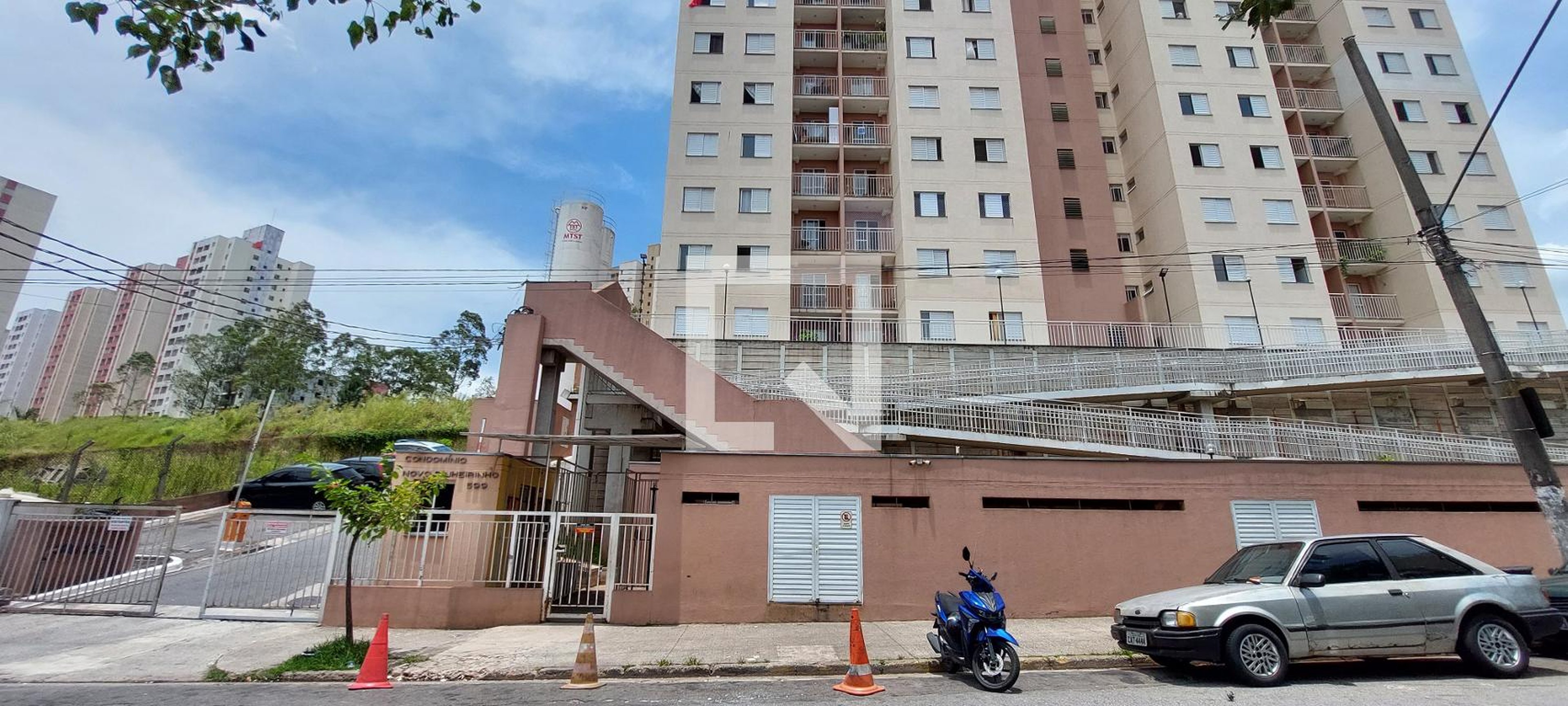 Fachada do Prédio Condomínio Novo Pinheirinho