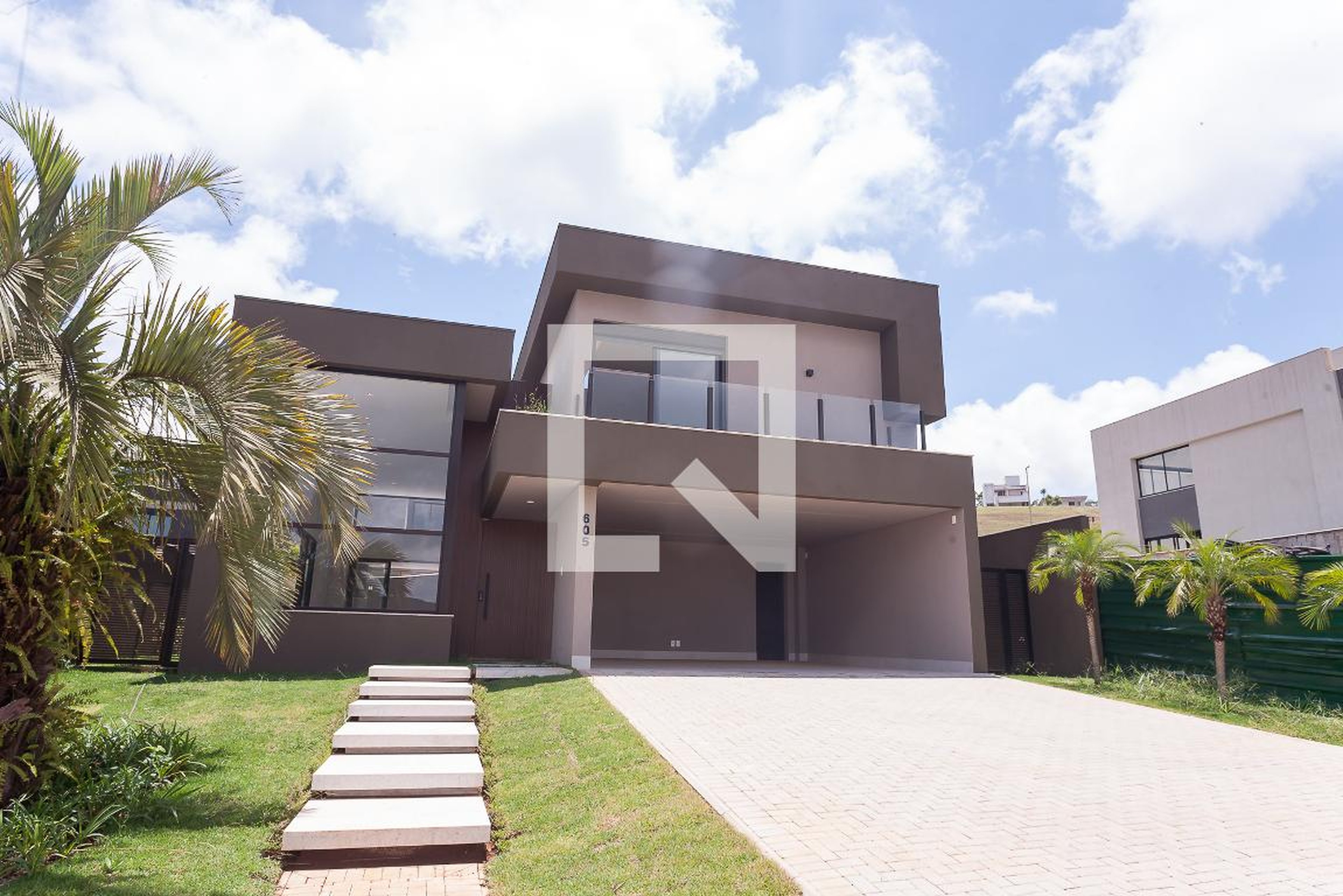 fachada Condomínio em Alameda dos Rios, 605