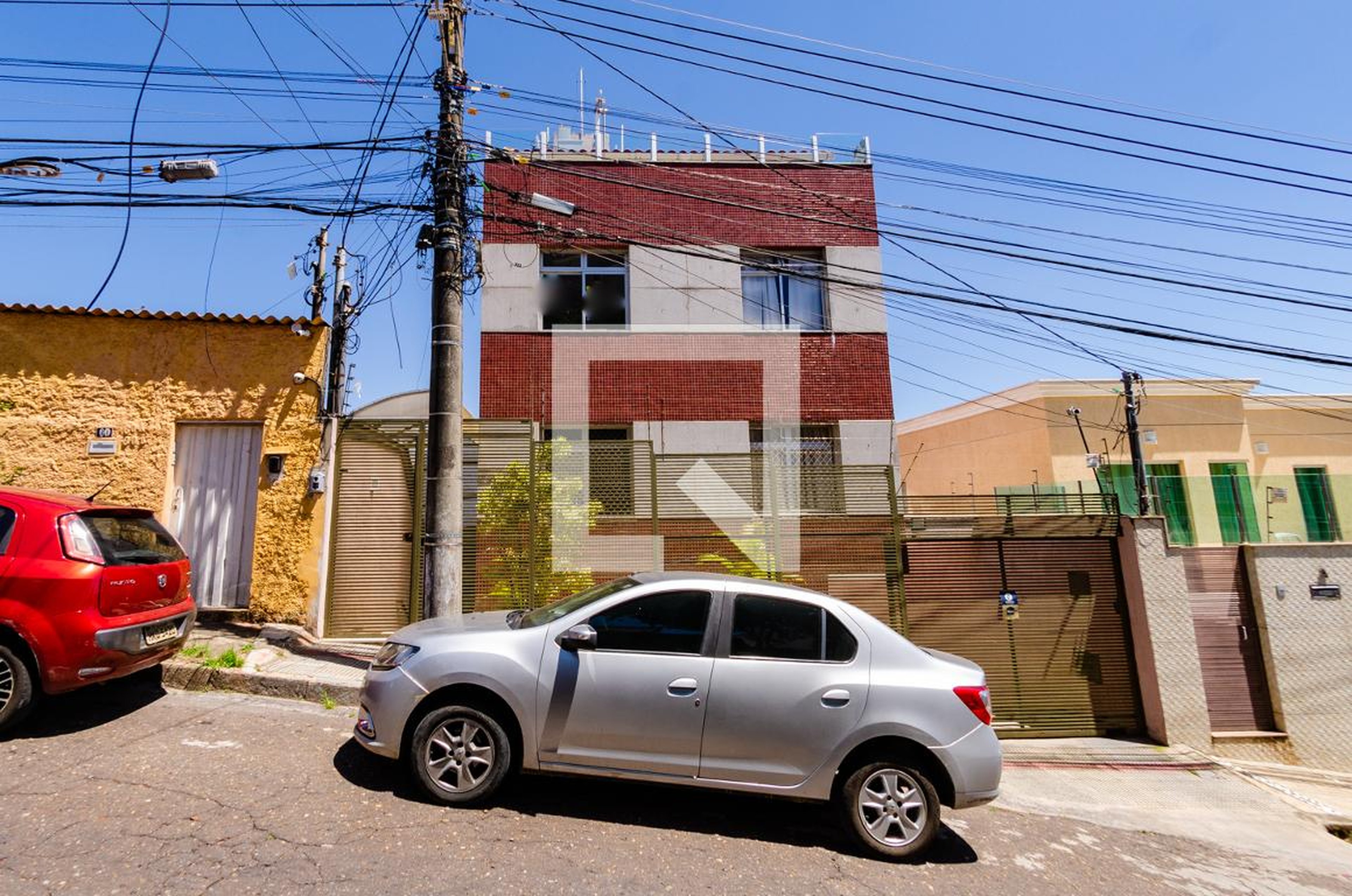Fachada Condomínio em Rua Helena Mesquita, 52