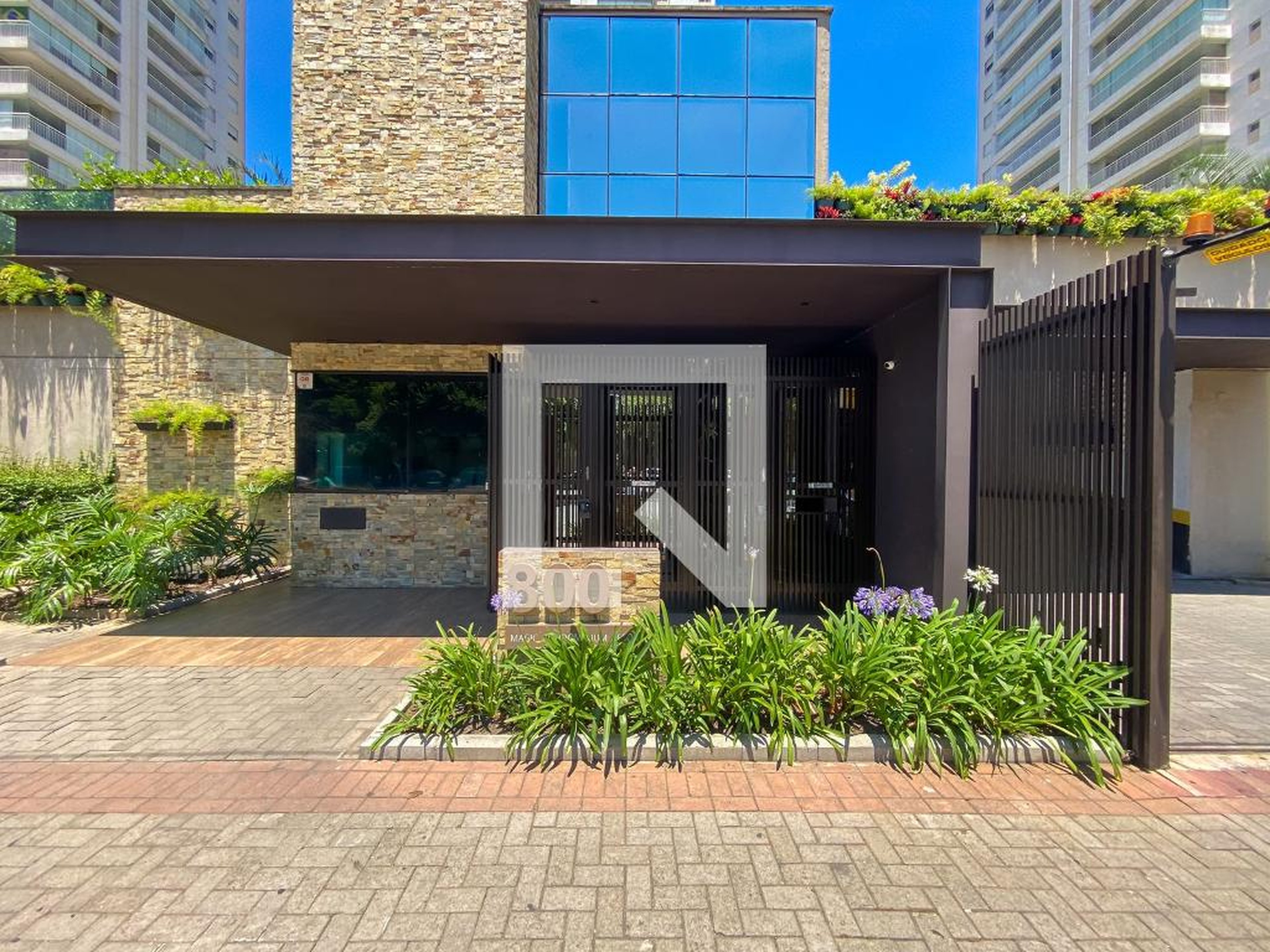 Fachada do Condomínio Condomínio Magic