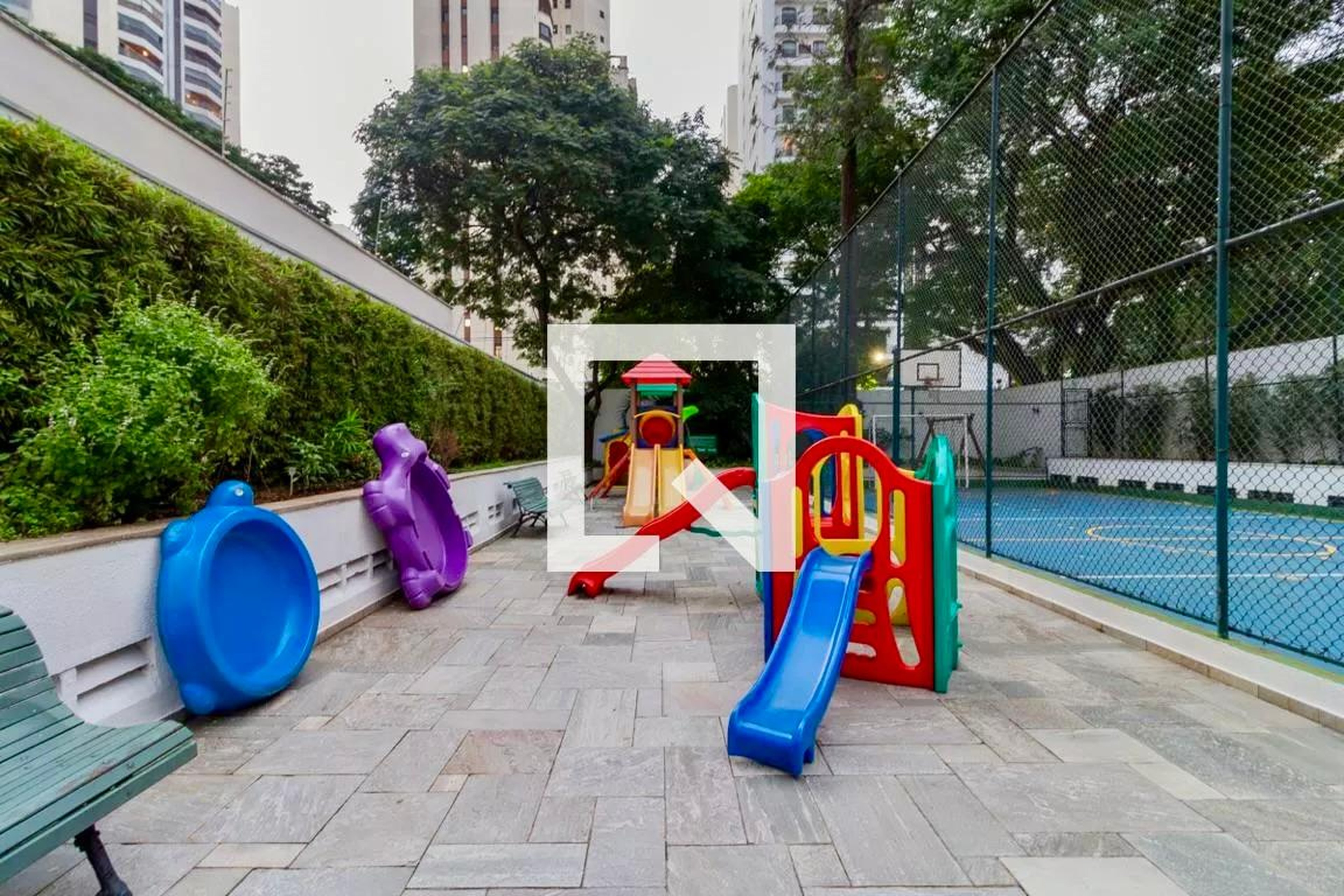 Playground - Edifício Daumier e Sisley