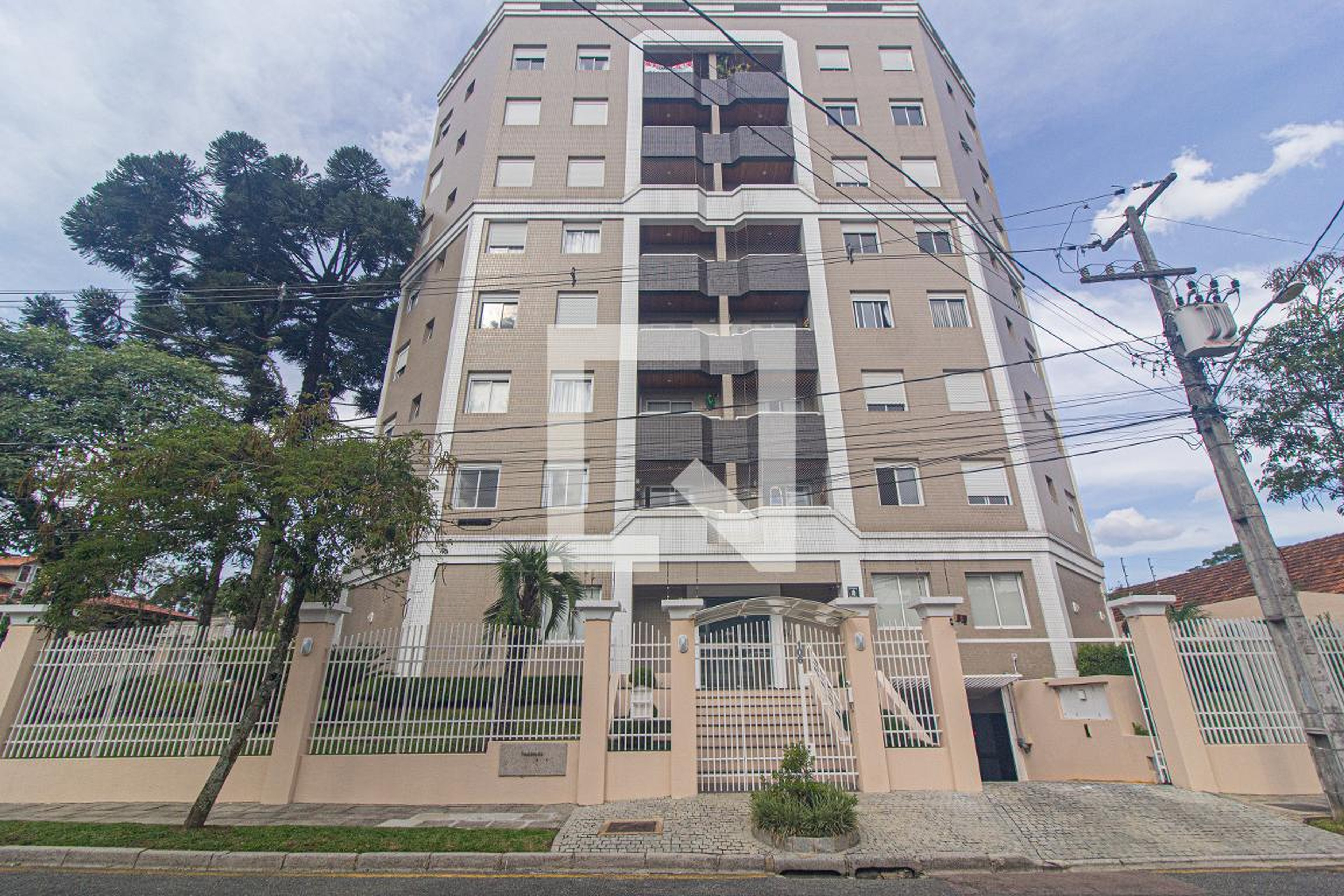 Fachada do Prédio Condomínio em Rua Doutor Leônidas do Amaral Ferreira, 106