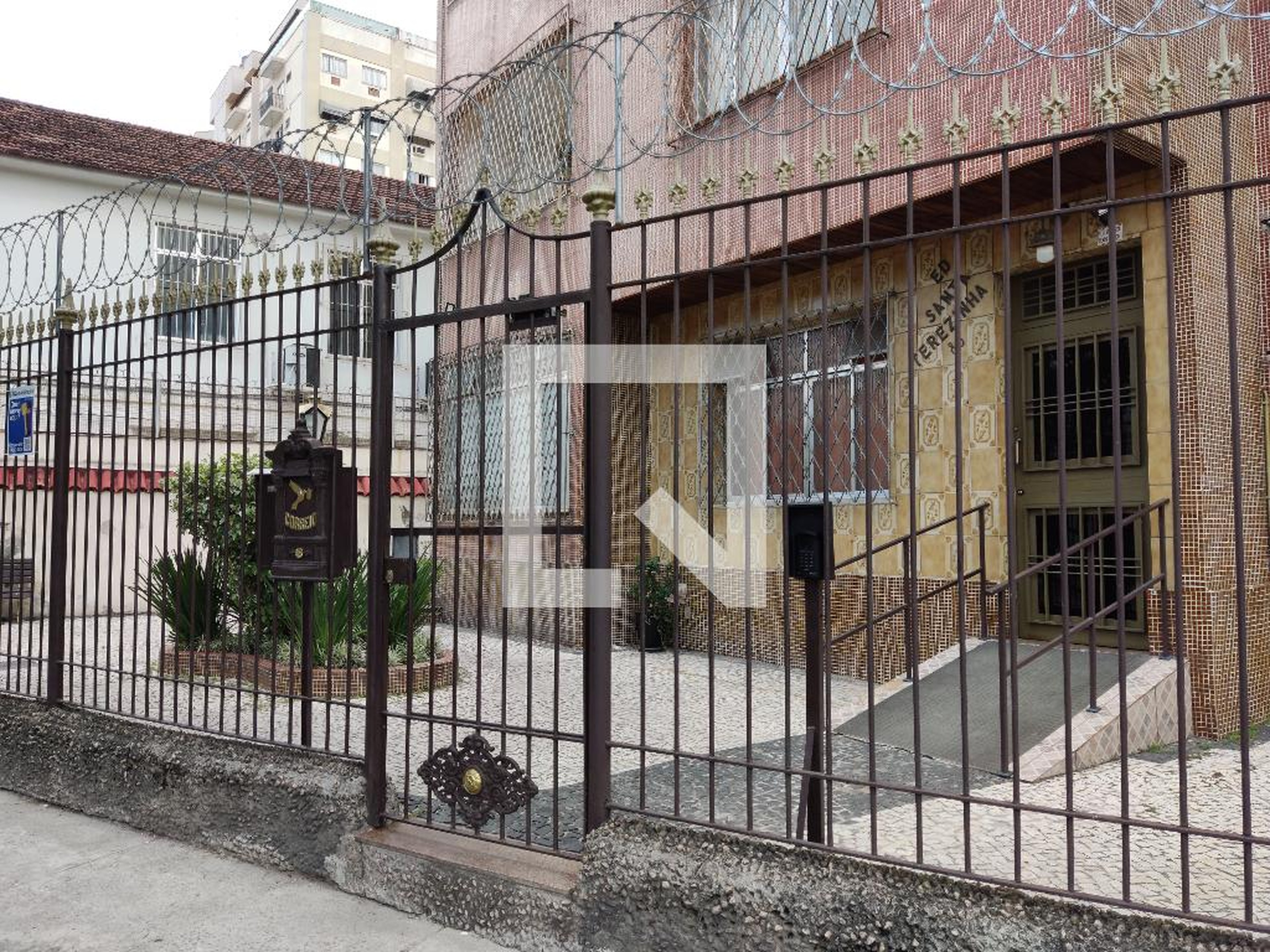 Fachada Edifício Santa Terezinha