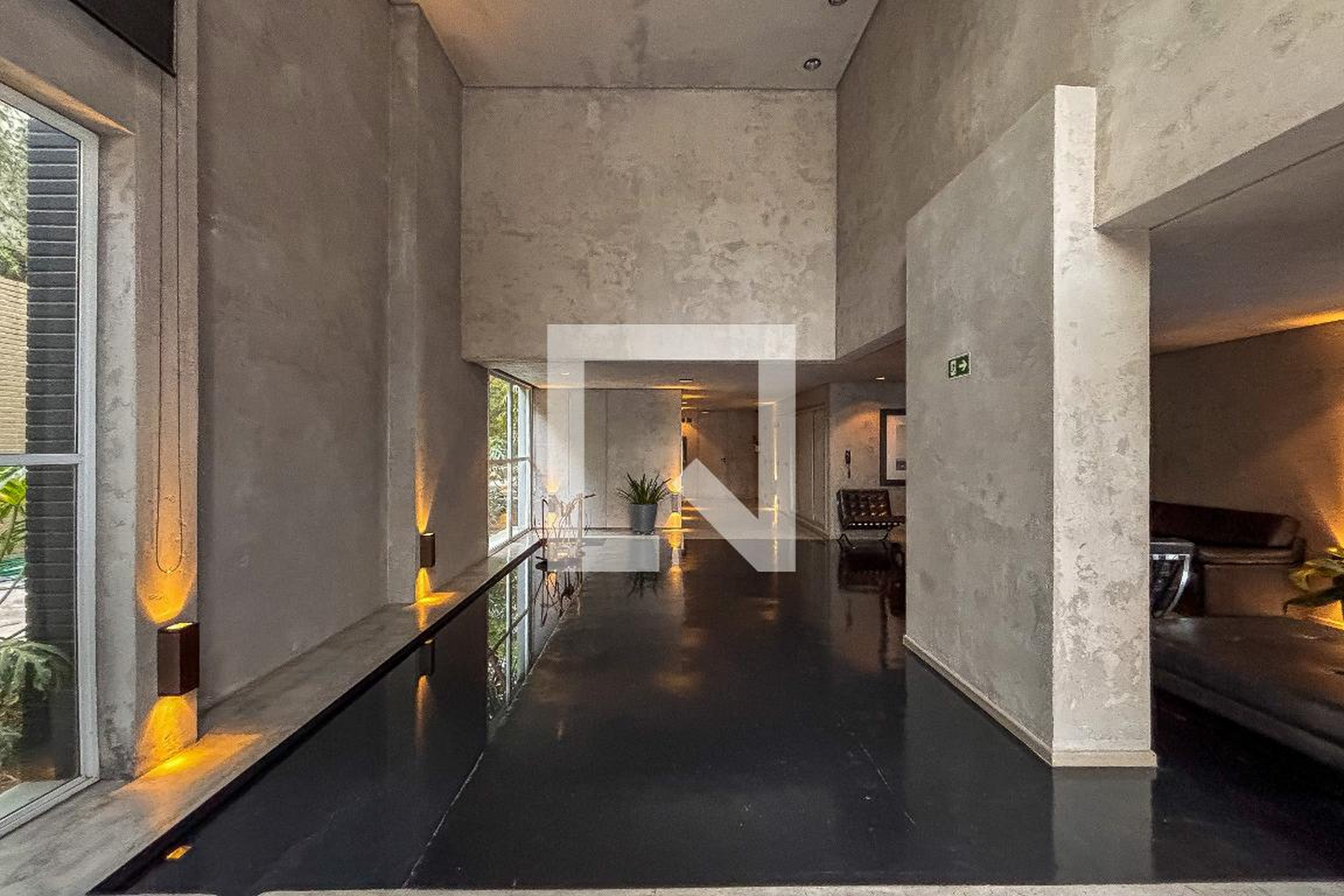 Hall - Ed. Art House
