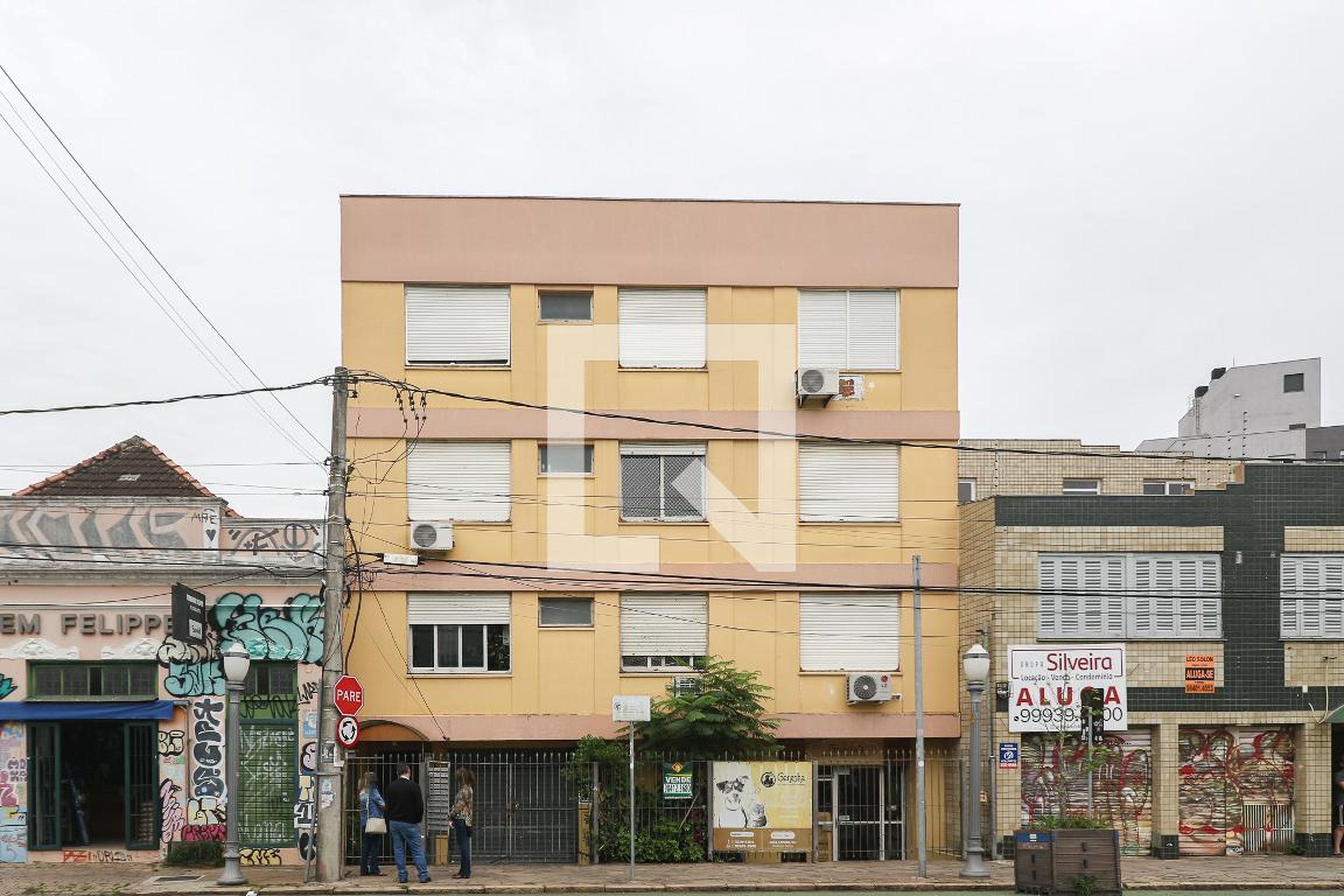 Fachada Condomínio em Rua João Alfredo, 625