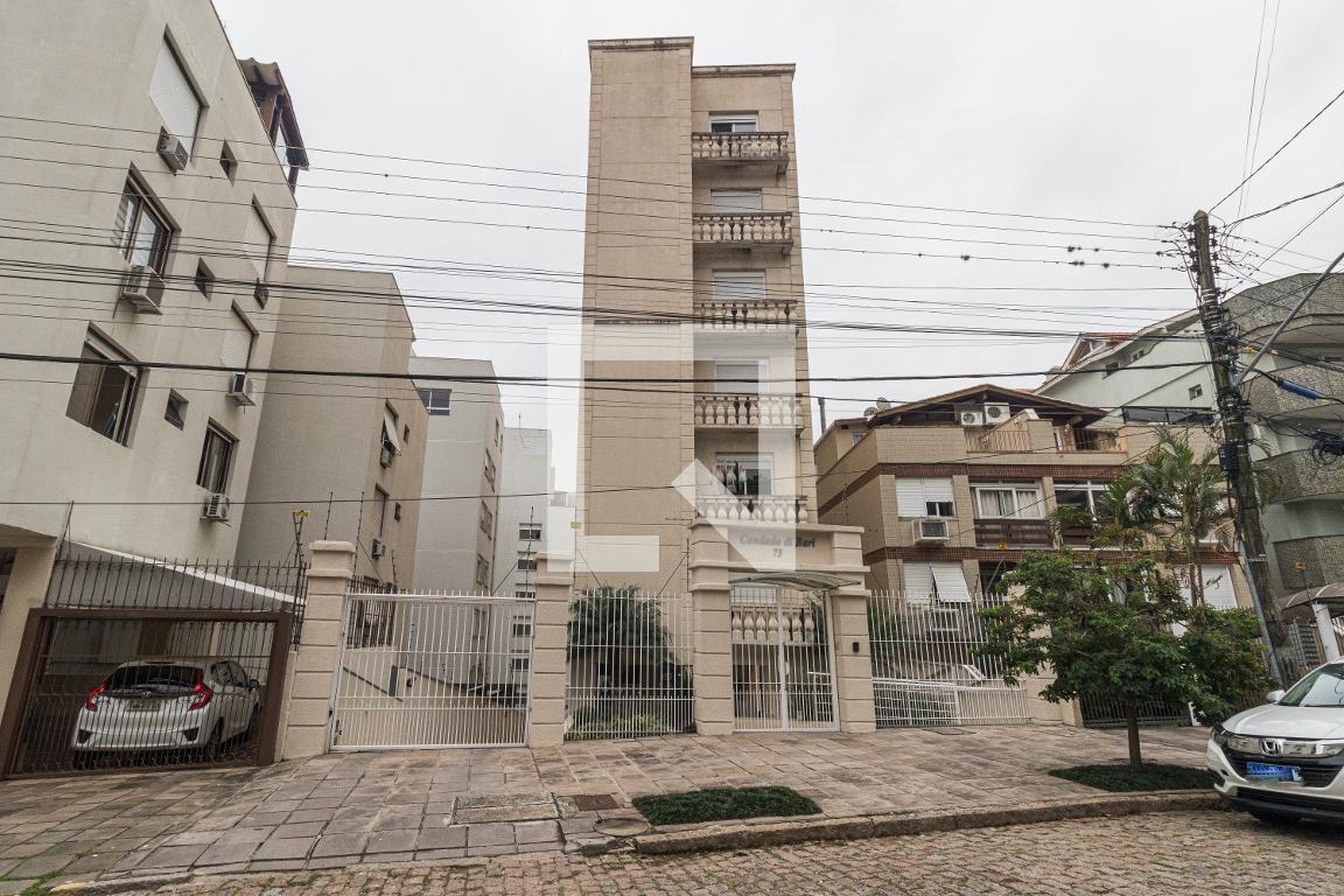 Fachada do Prédio Condomínio em Rua Dona Ondina, 73