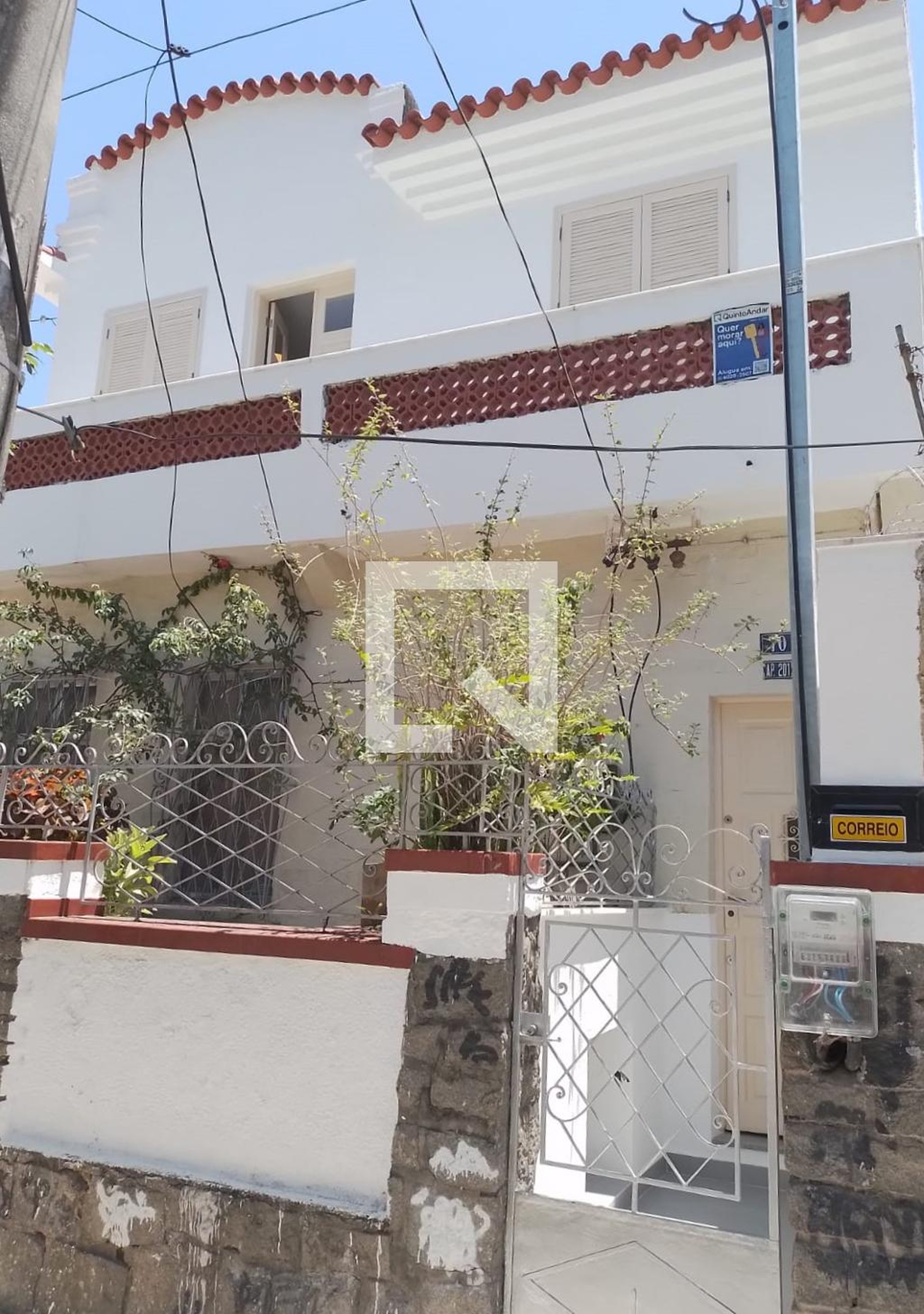 Fachada Condomínio em Rua Ernestina, 70