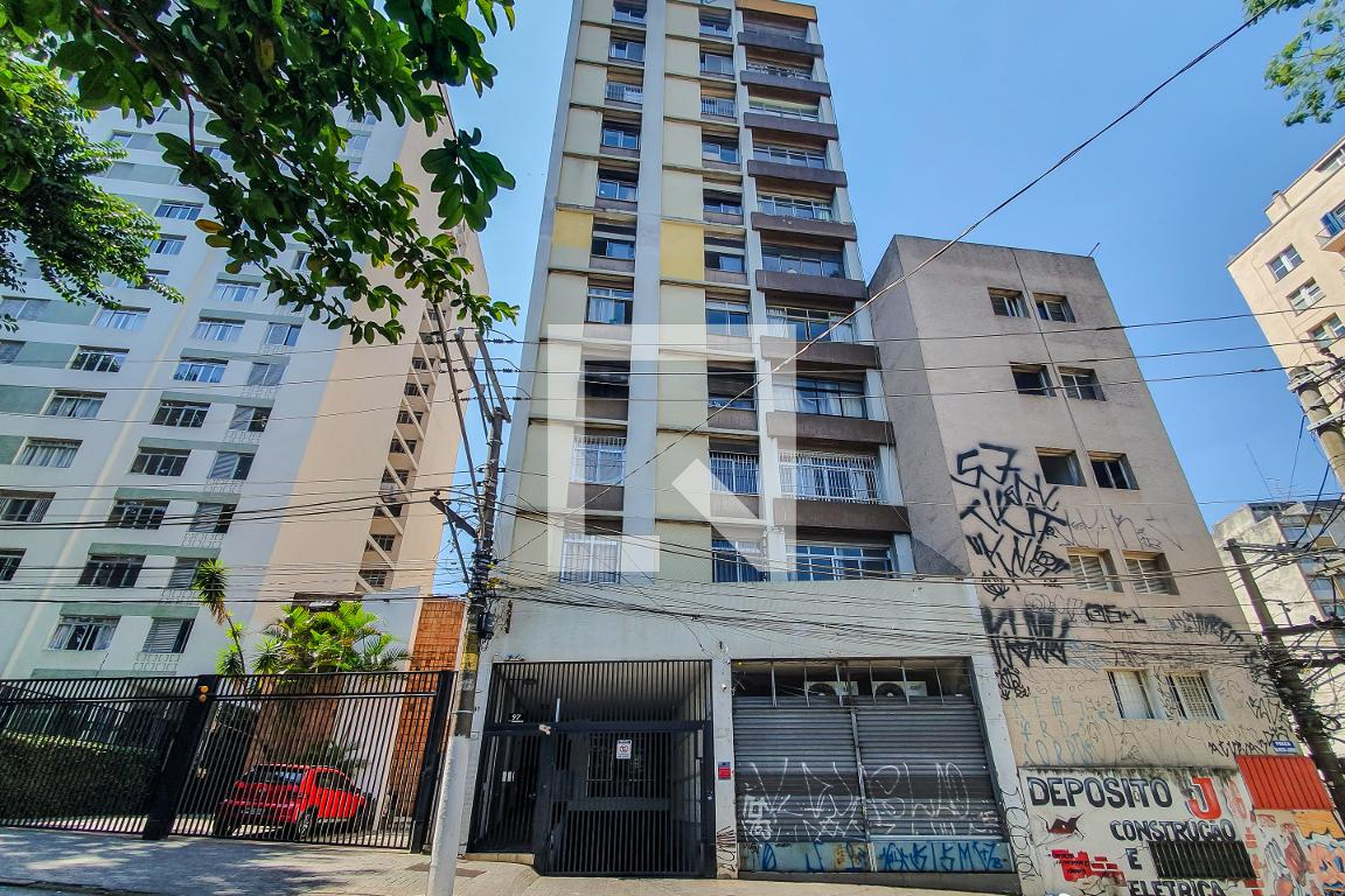 Fachada do Prédio Condomínio Almeida Júnior