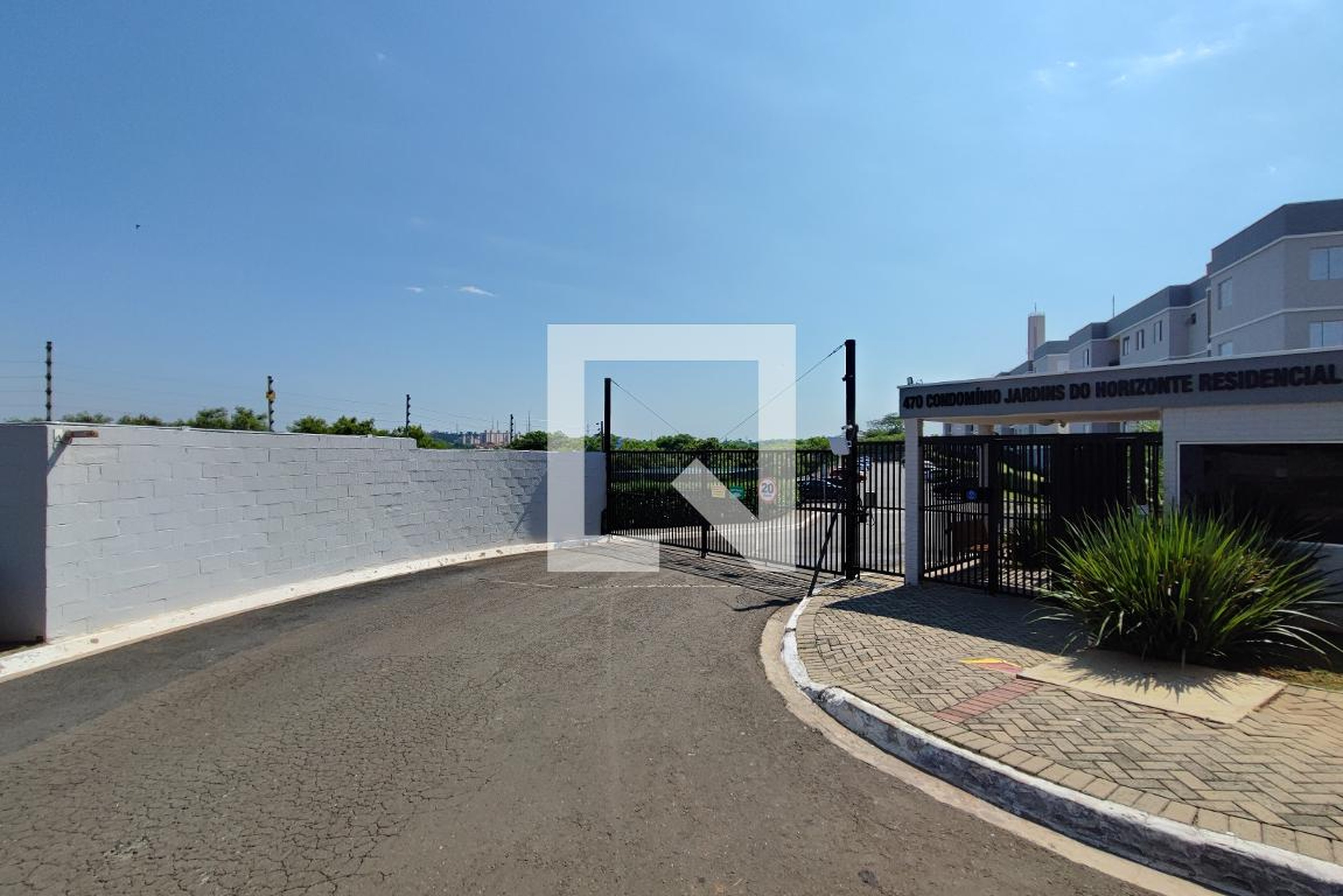 Fachada do Condomínio Condomínio Jardins do Horizonte 1