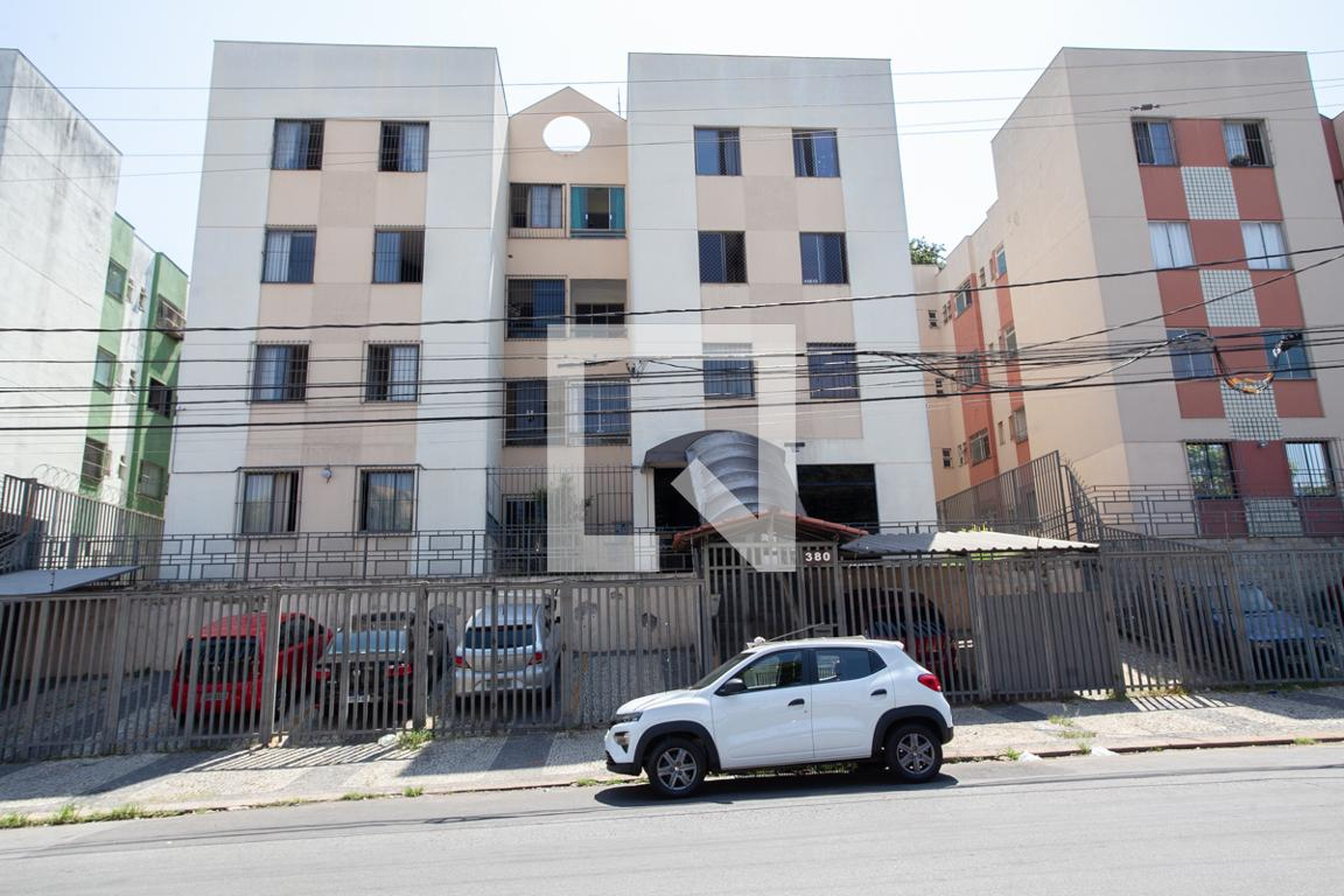 Fachada Condomínio Castanheiras