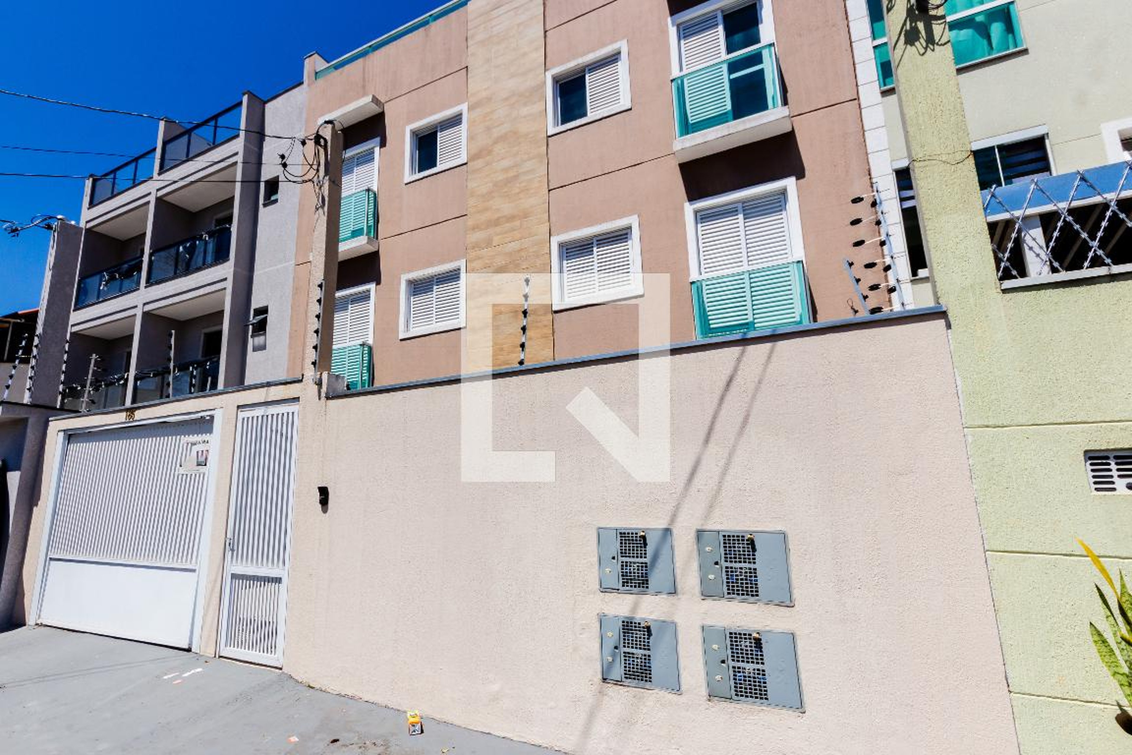 Fachada Condomínio em Rua Paquequer, 185