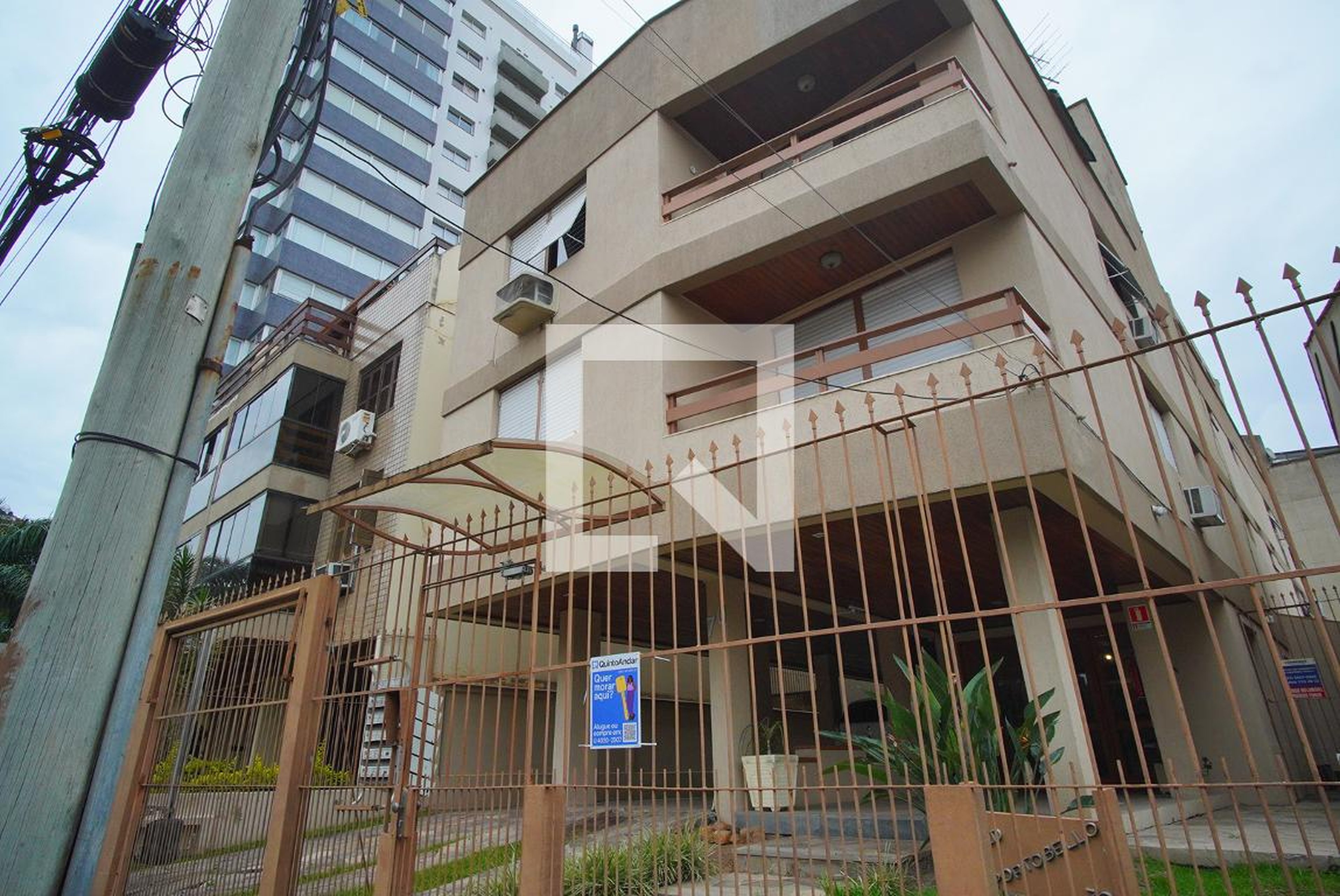 Fachada Condomínio em Rua Copérnico, 70