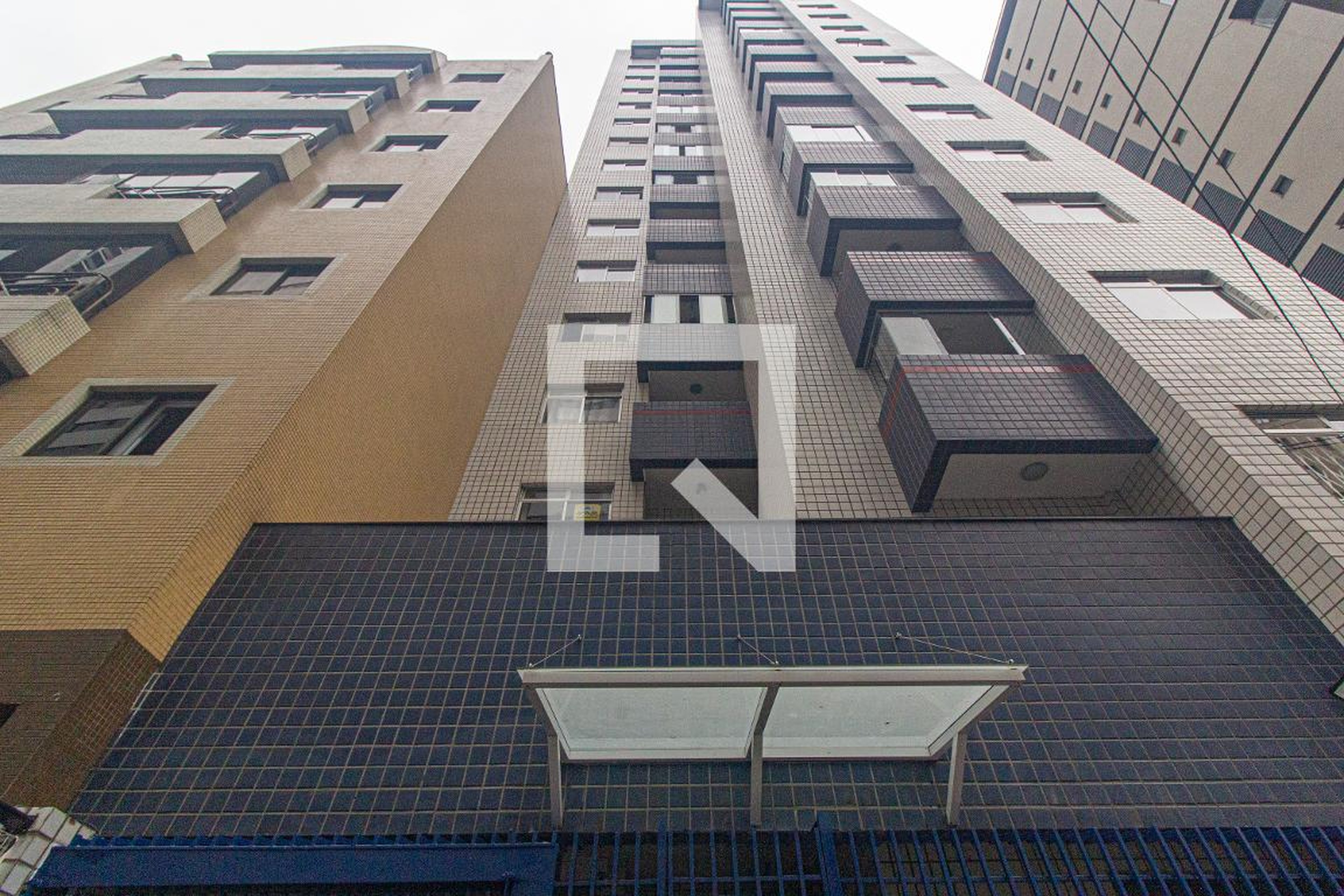 Fachada Condomínio San Blas