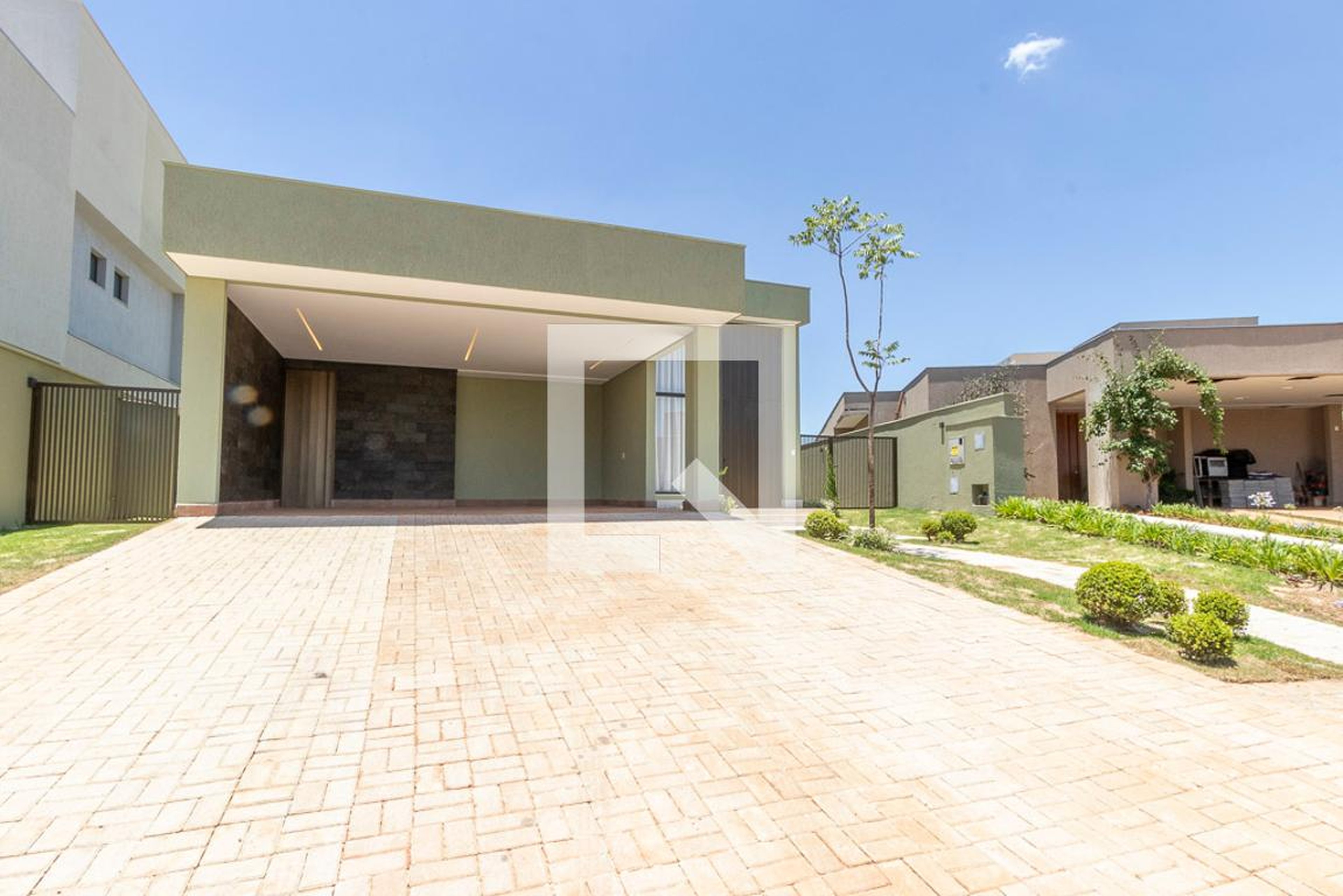 Fachada Condomínio em Rua Amazonas, 1740